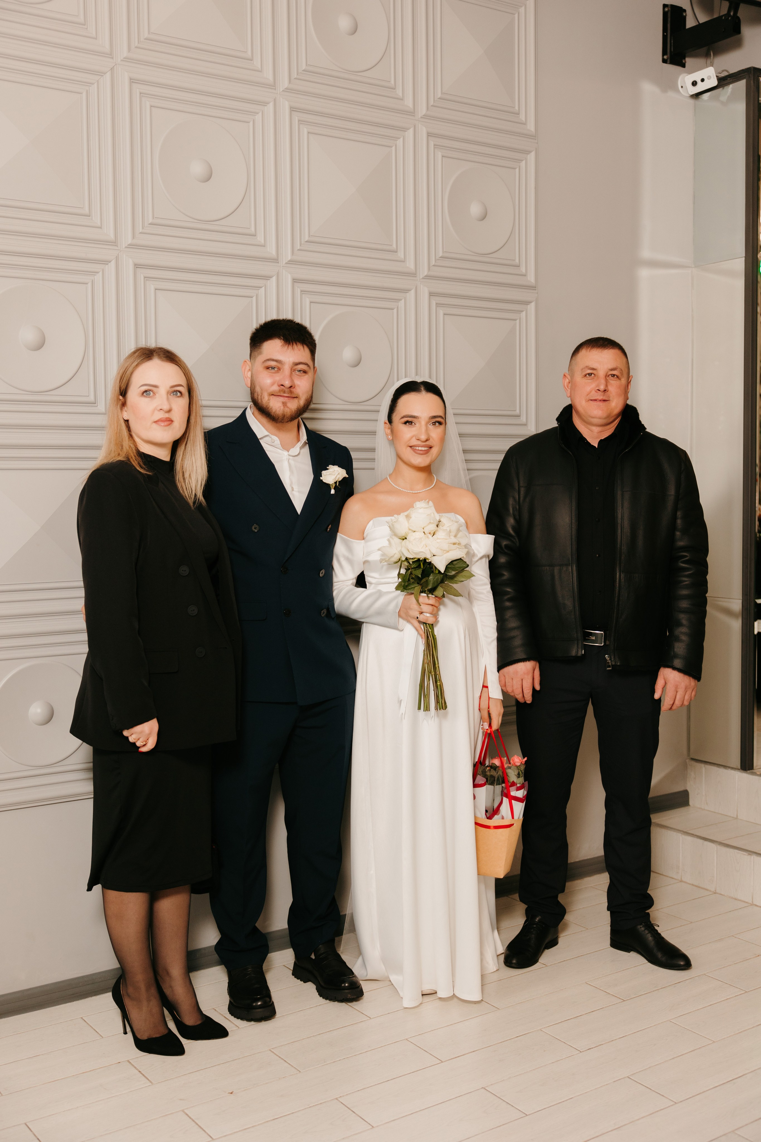 Madalin & Marinela. Main