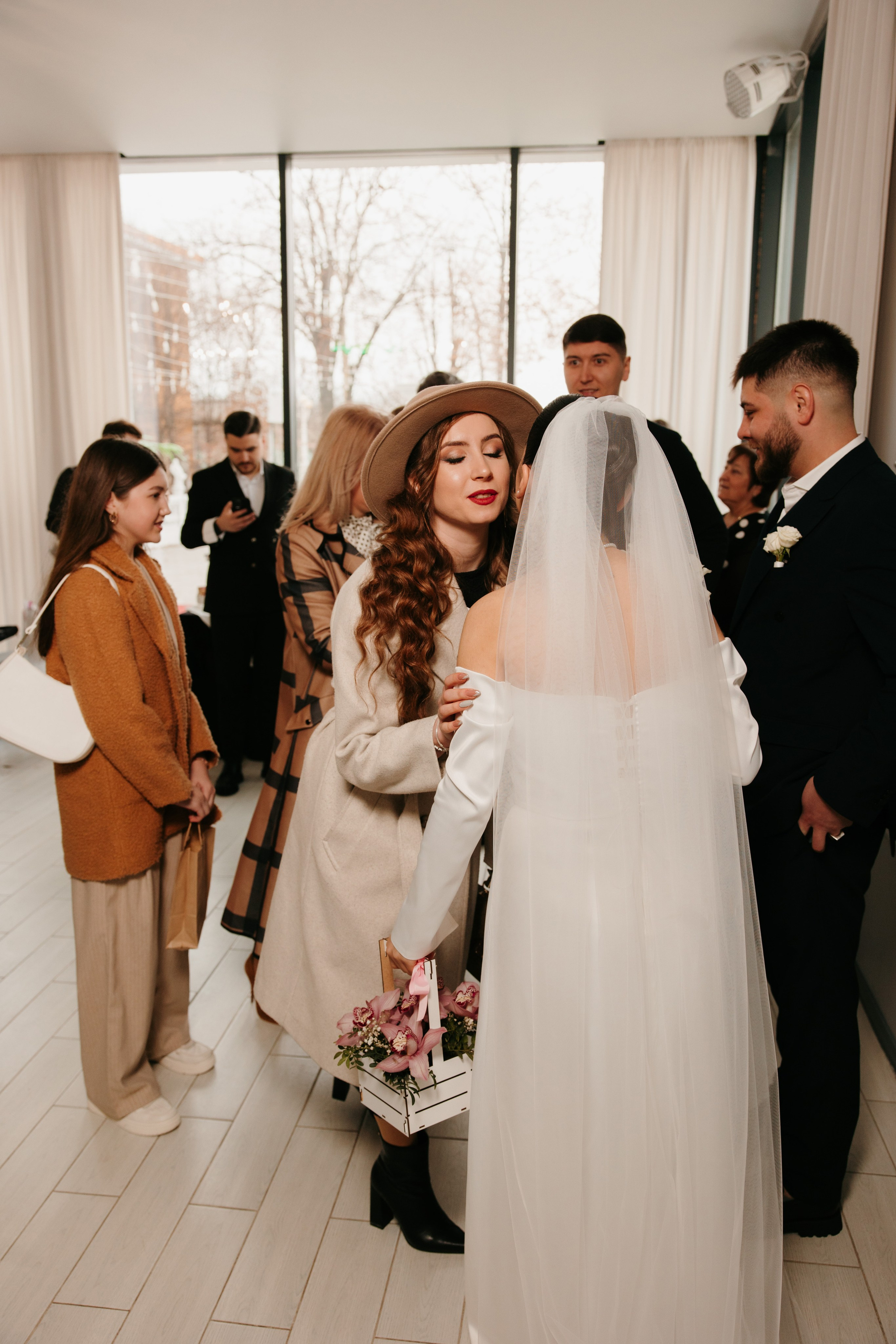 Madalin & Marinela. Main