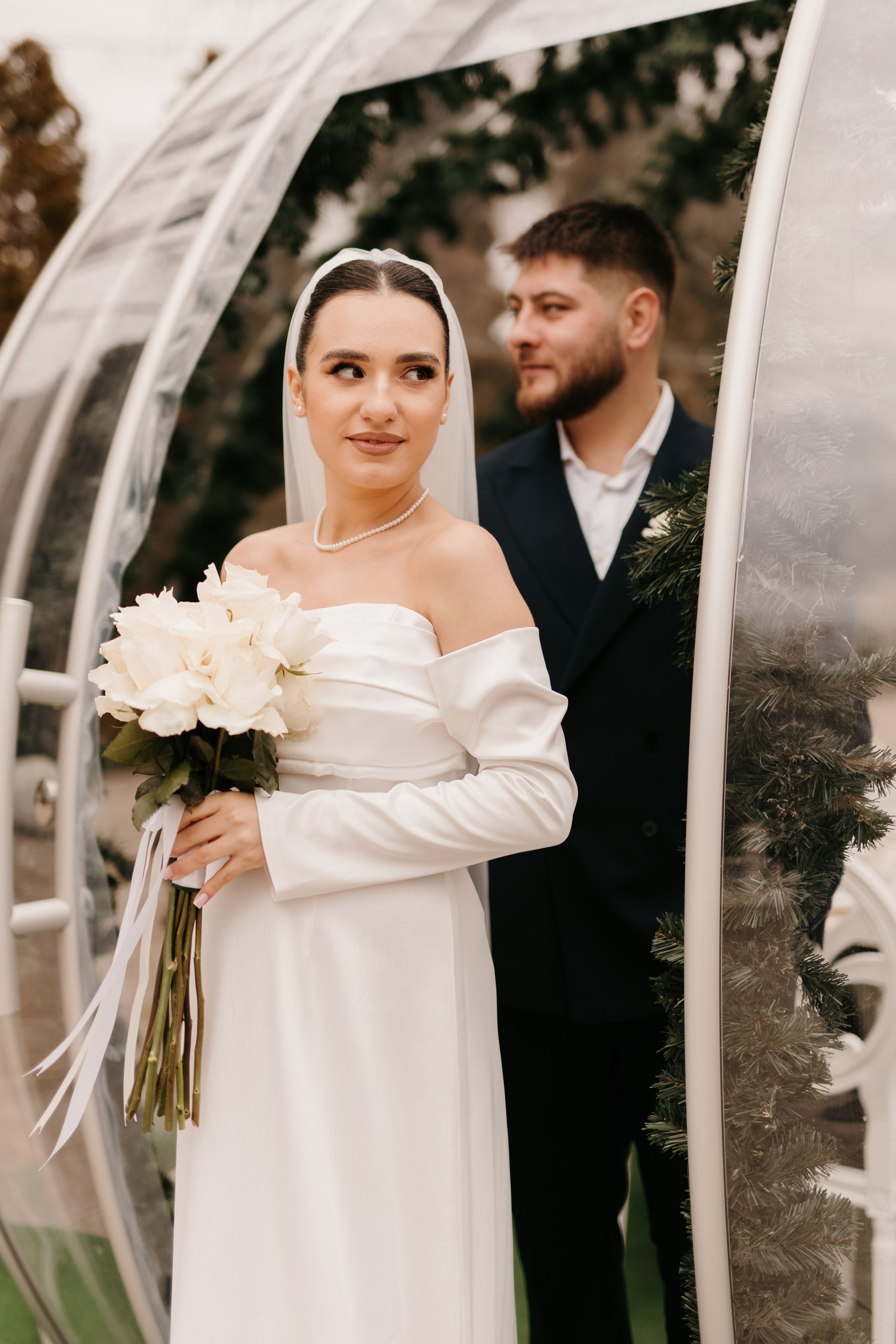 Madalin & Marinela. Main