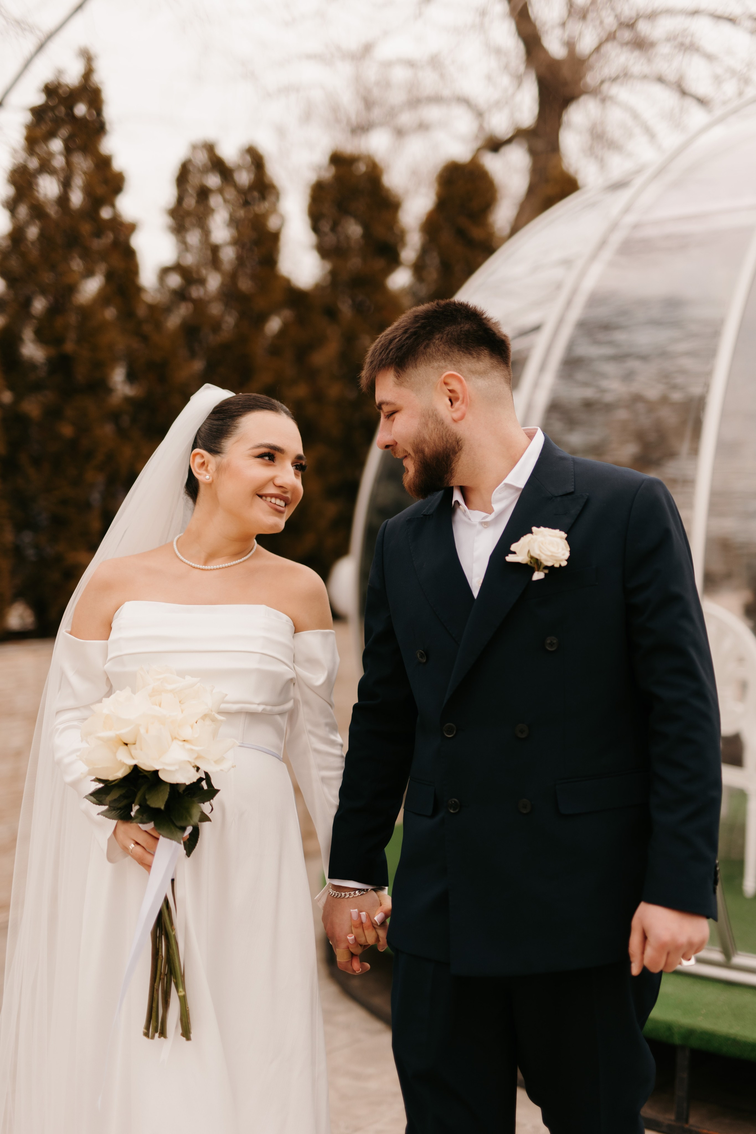 Madalin & Marinela. Main