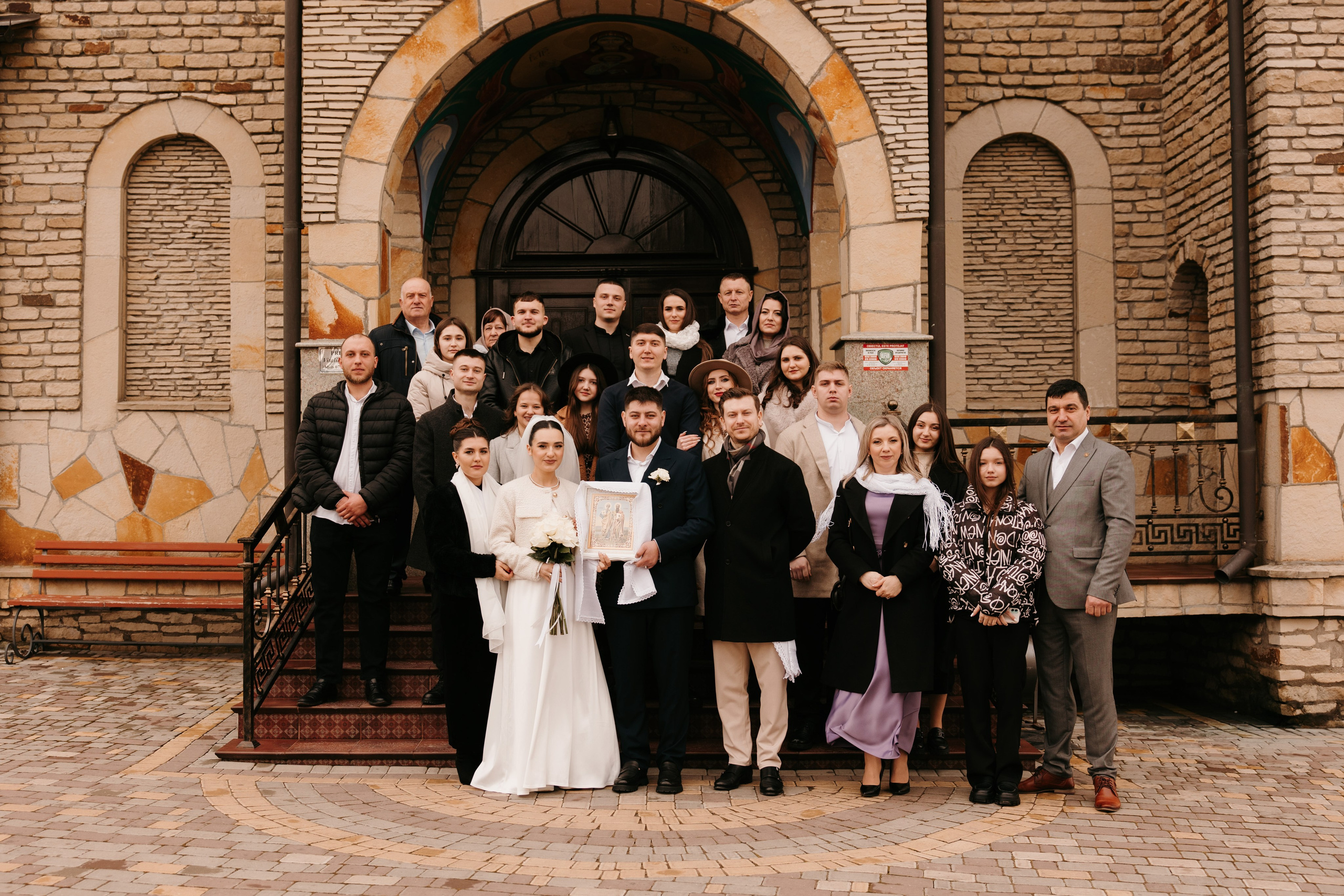 Madalin & Marinela. Main