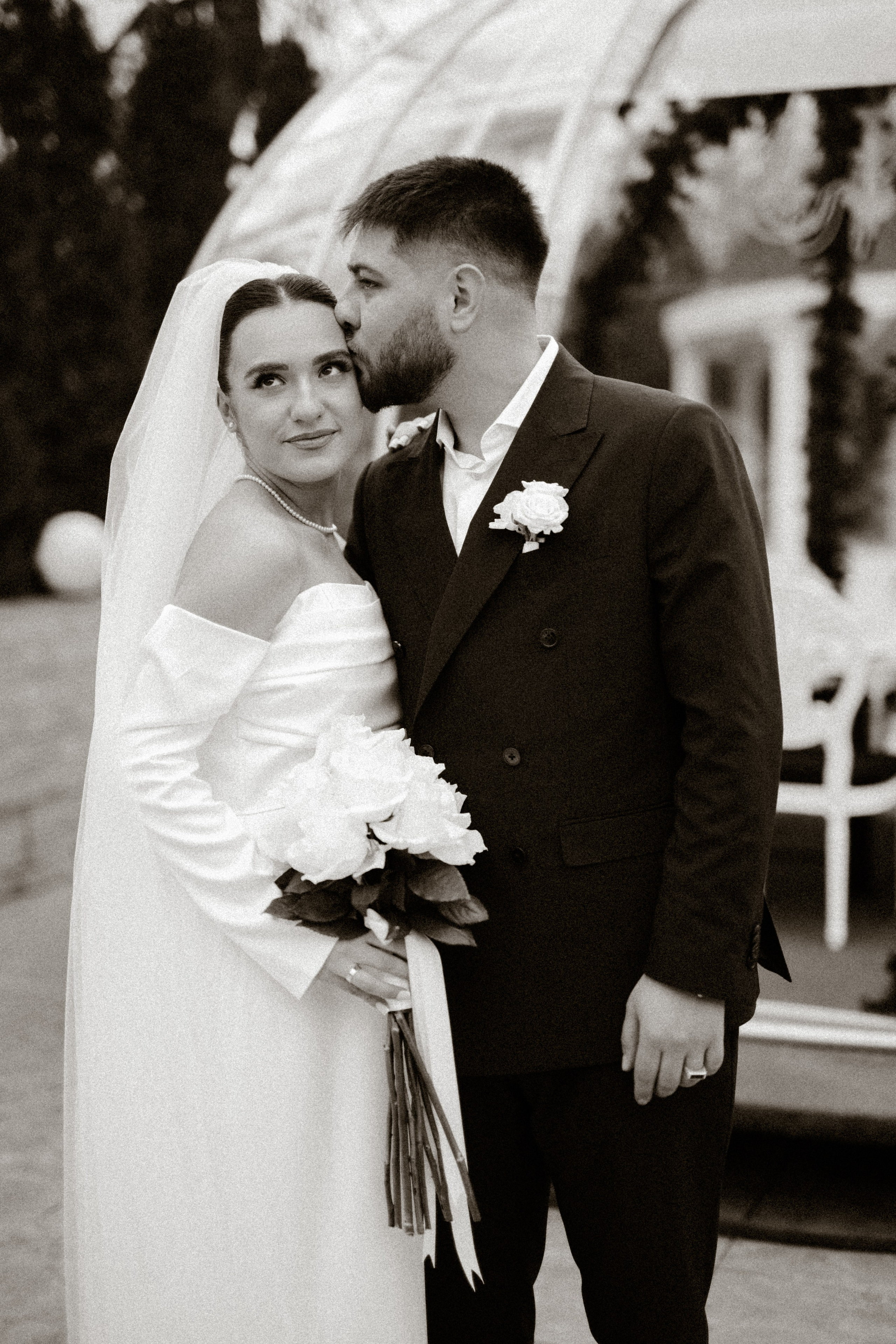 Madalin & Marinela. Main