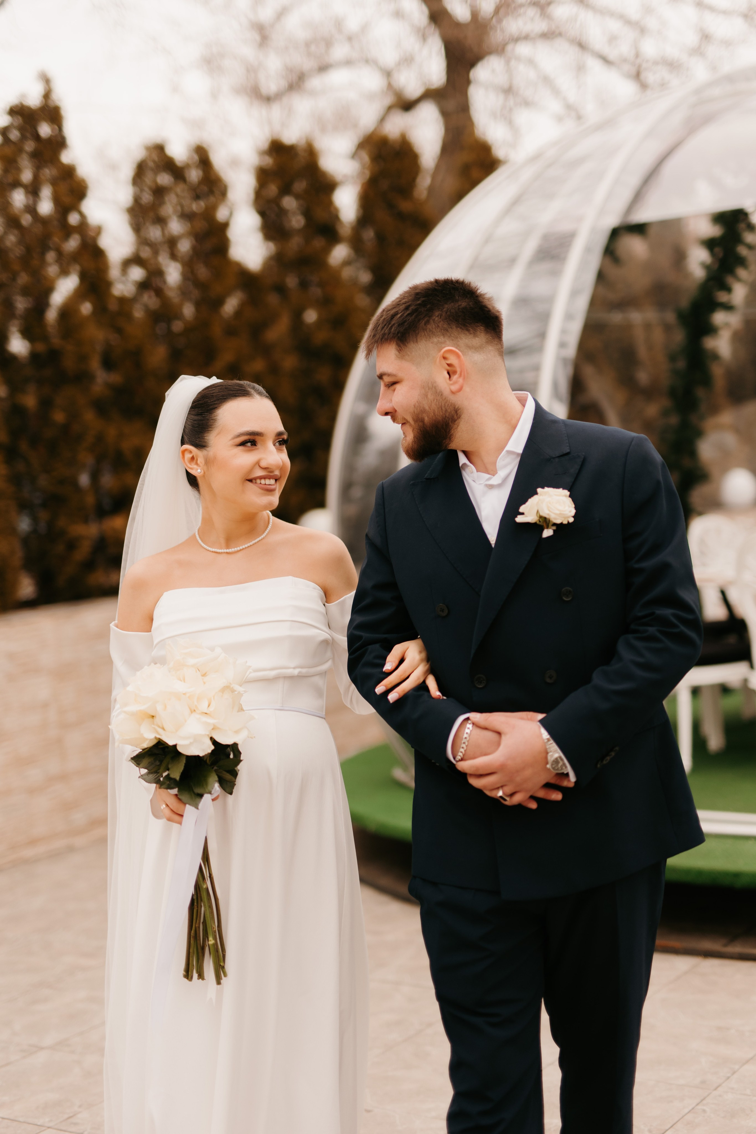 Madalin & Marinela. Main