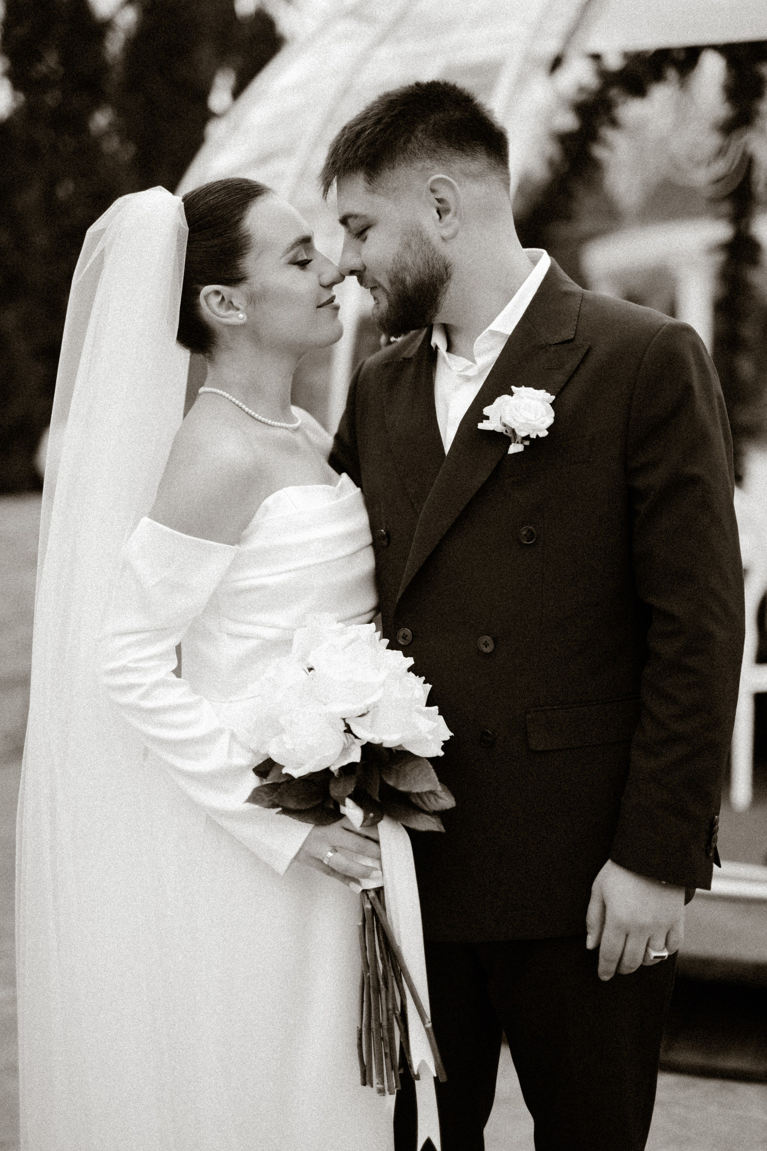 Madalin & Marinela. Main