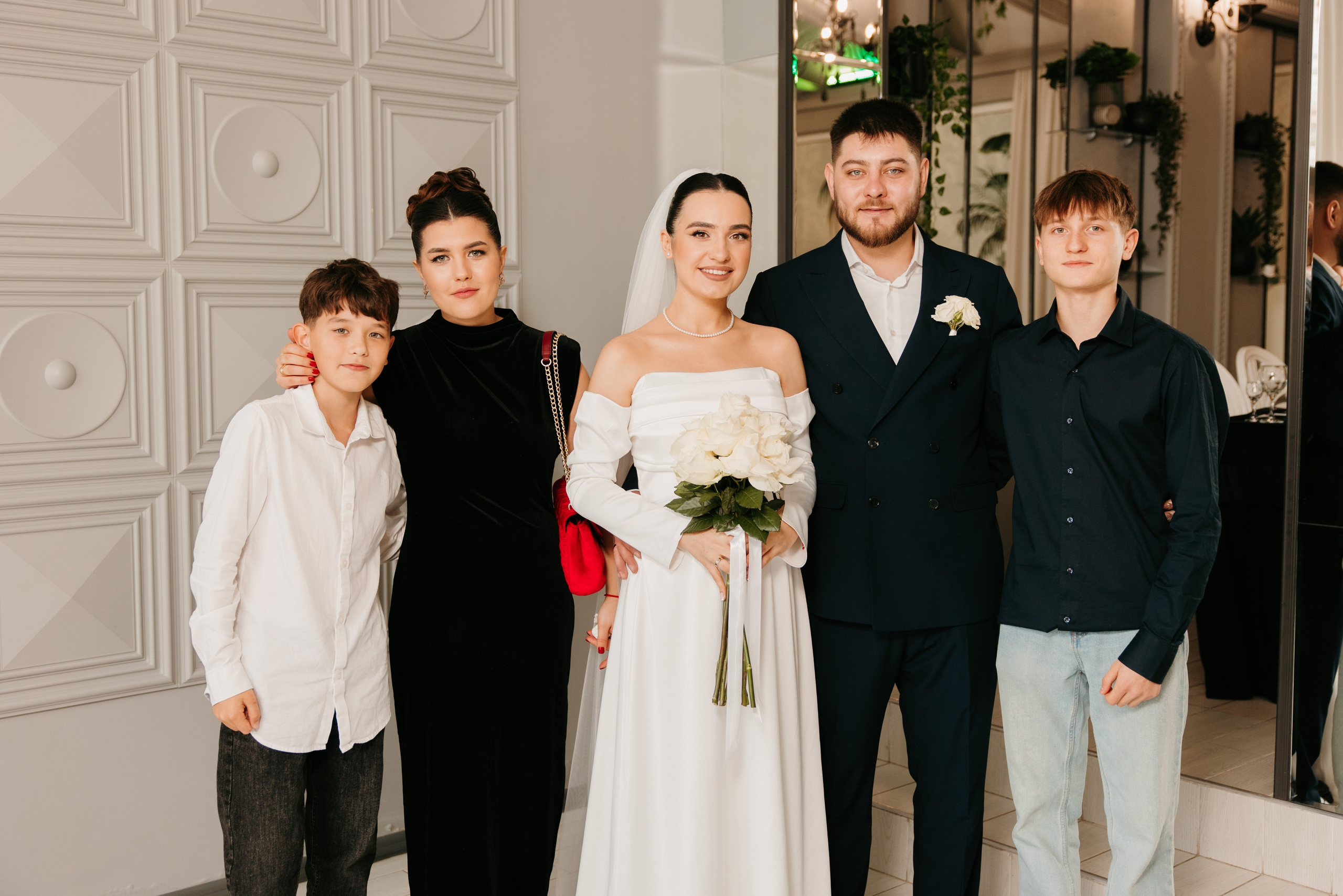 Madalin & Marinela. Main