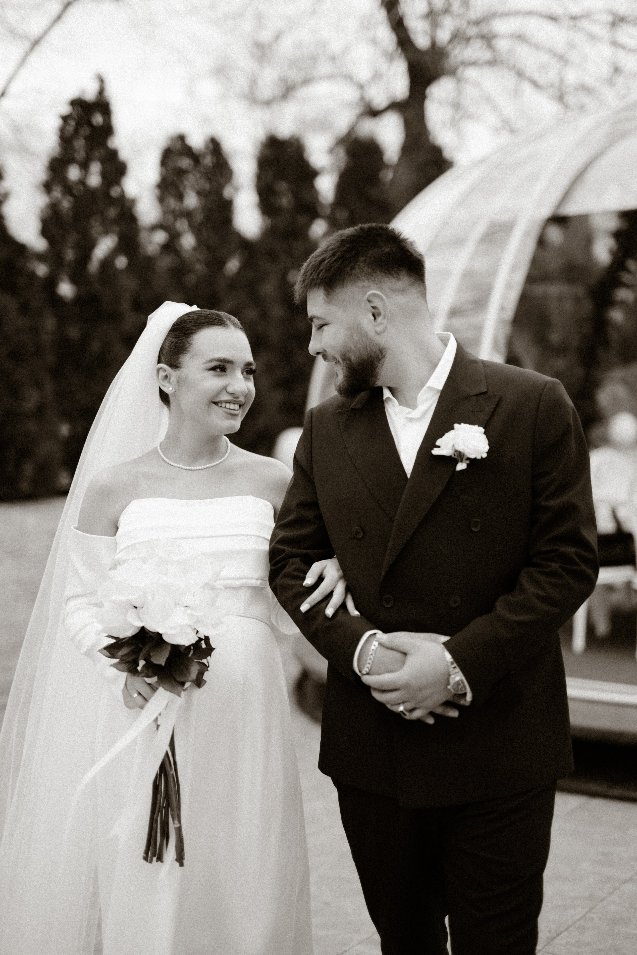 Madalin & Marinela. Main