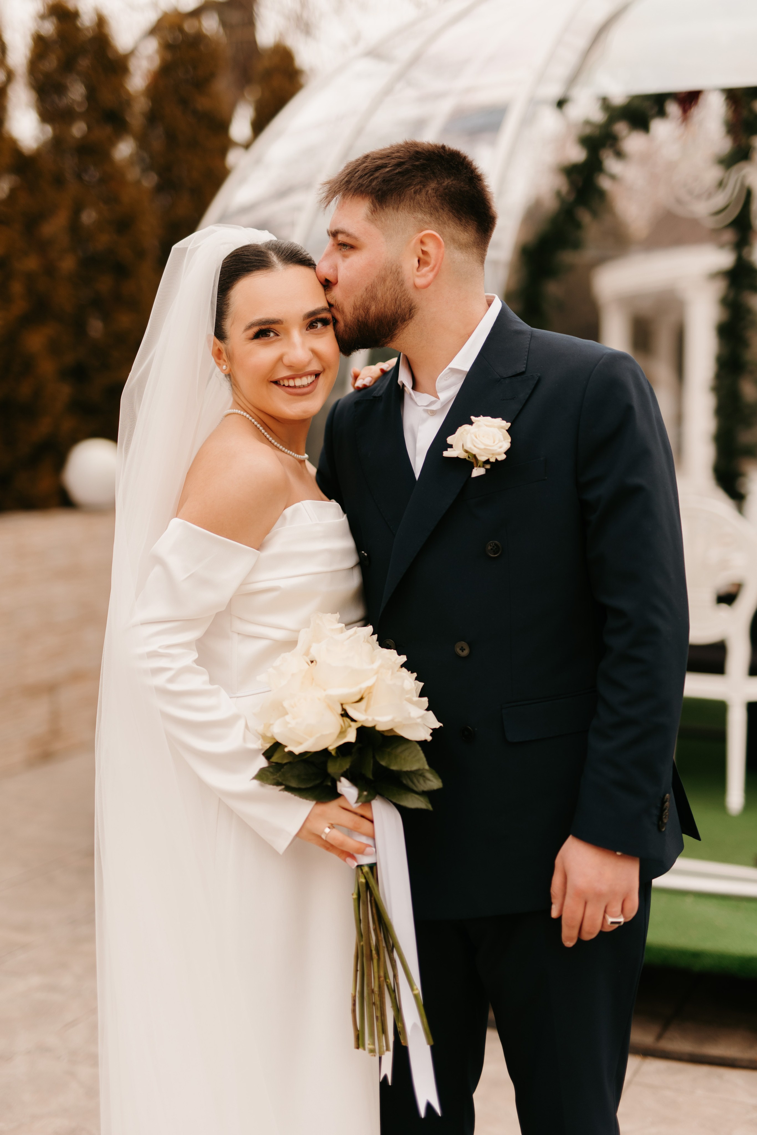 Madalin & Marinela. Main