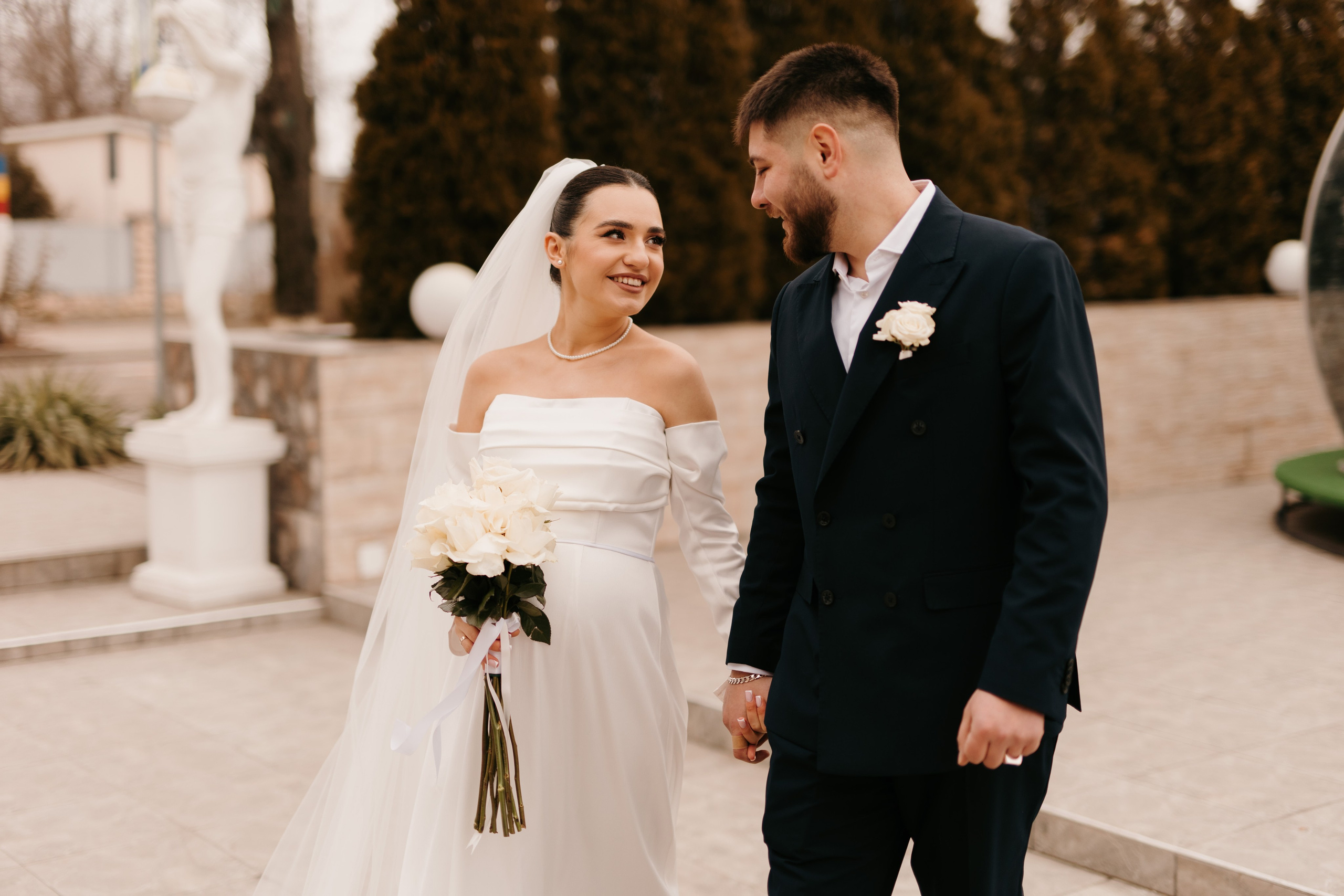 Madalin & Marinela. Main