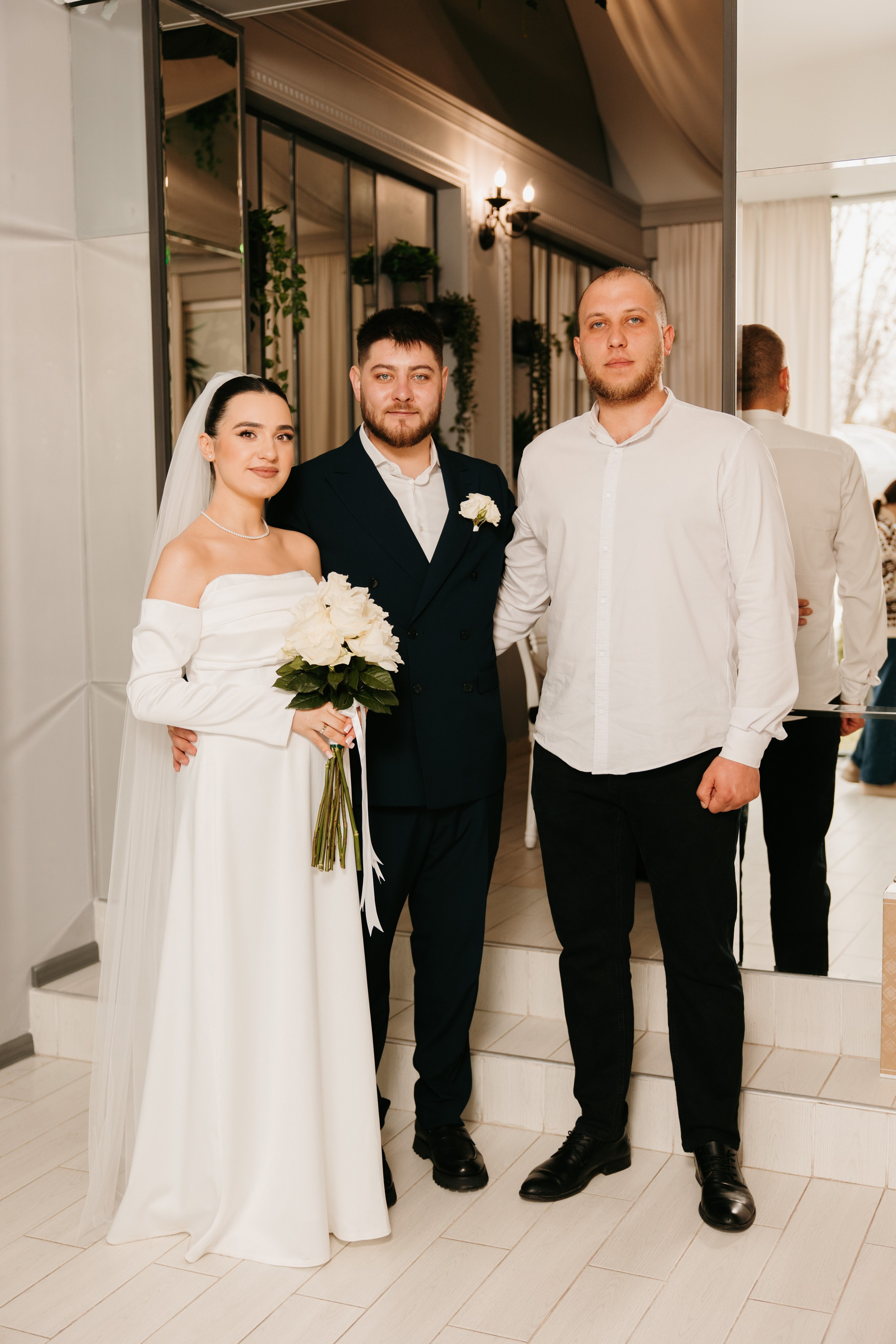 Madalin & Marinela. Main