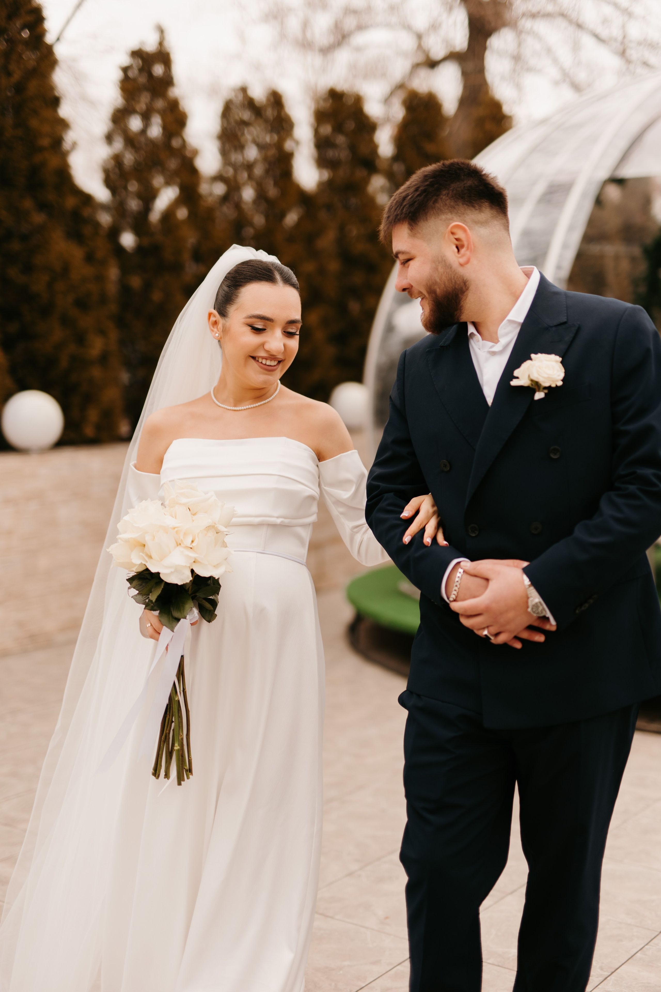 Madalin & Marinela. Main