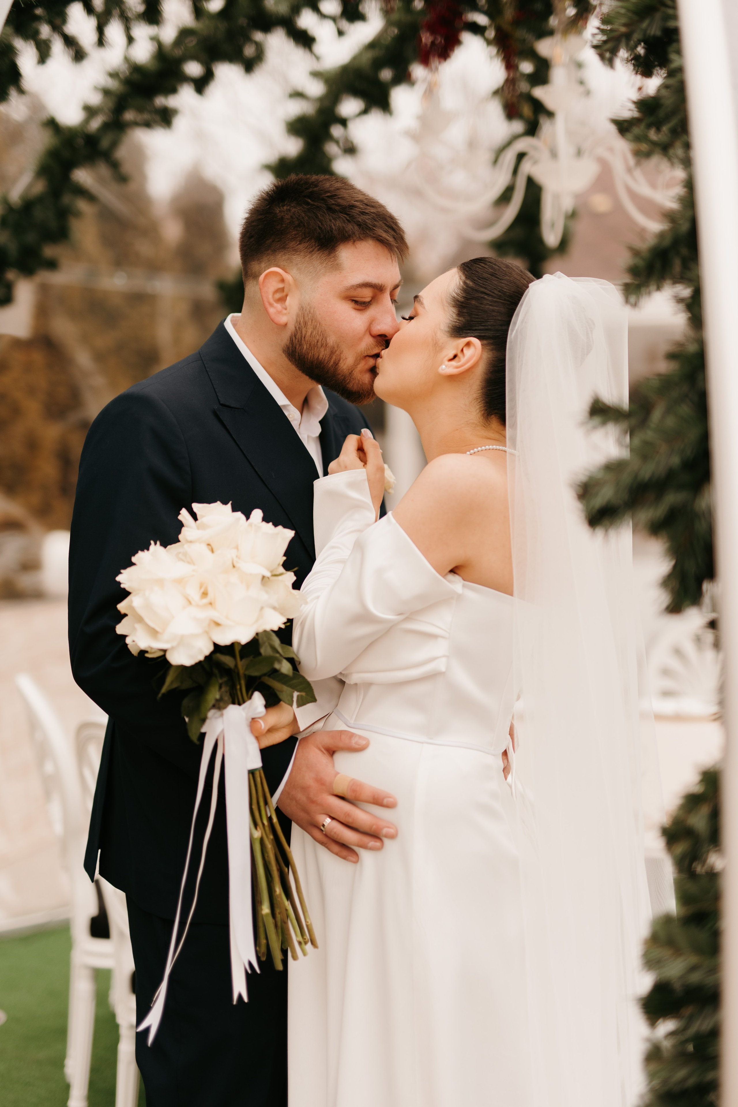 Madalin & Marinela. Main