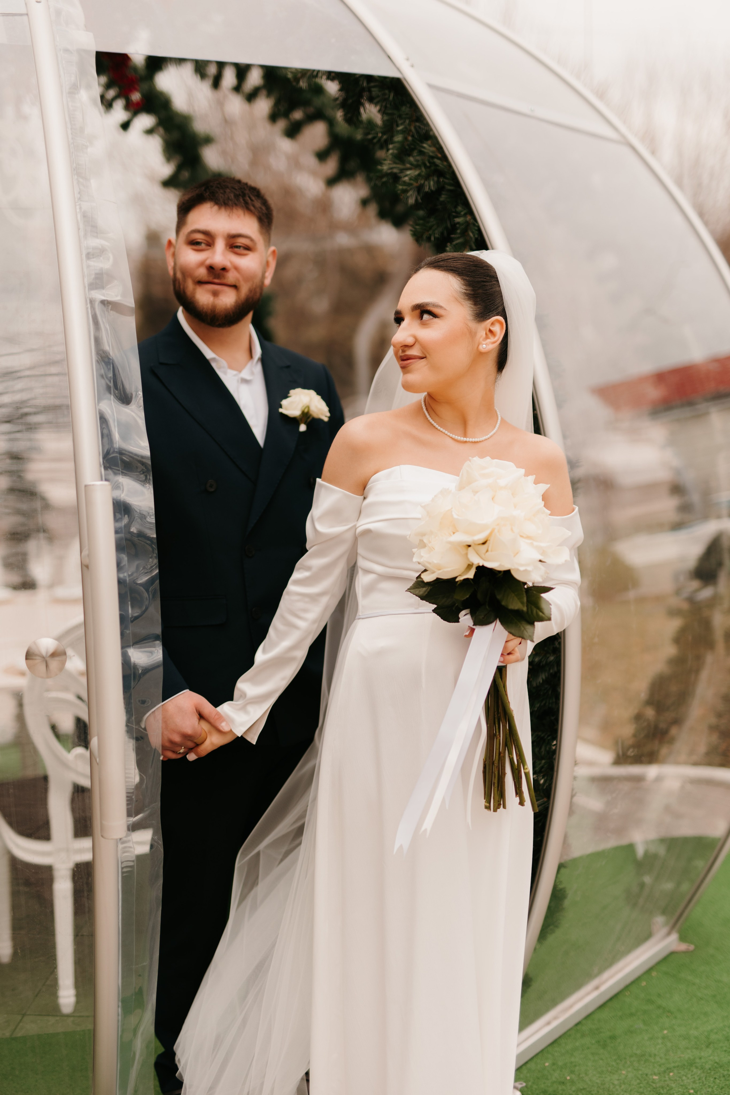 Madalin & Marinela. Main