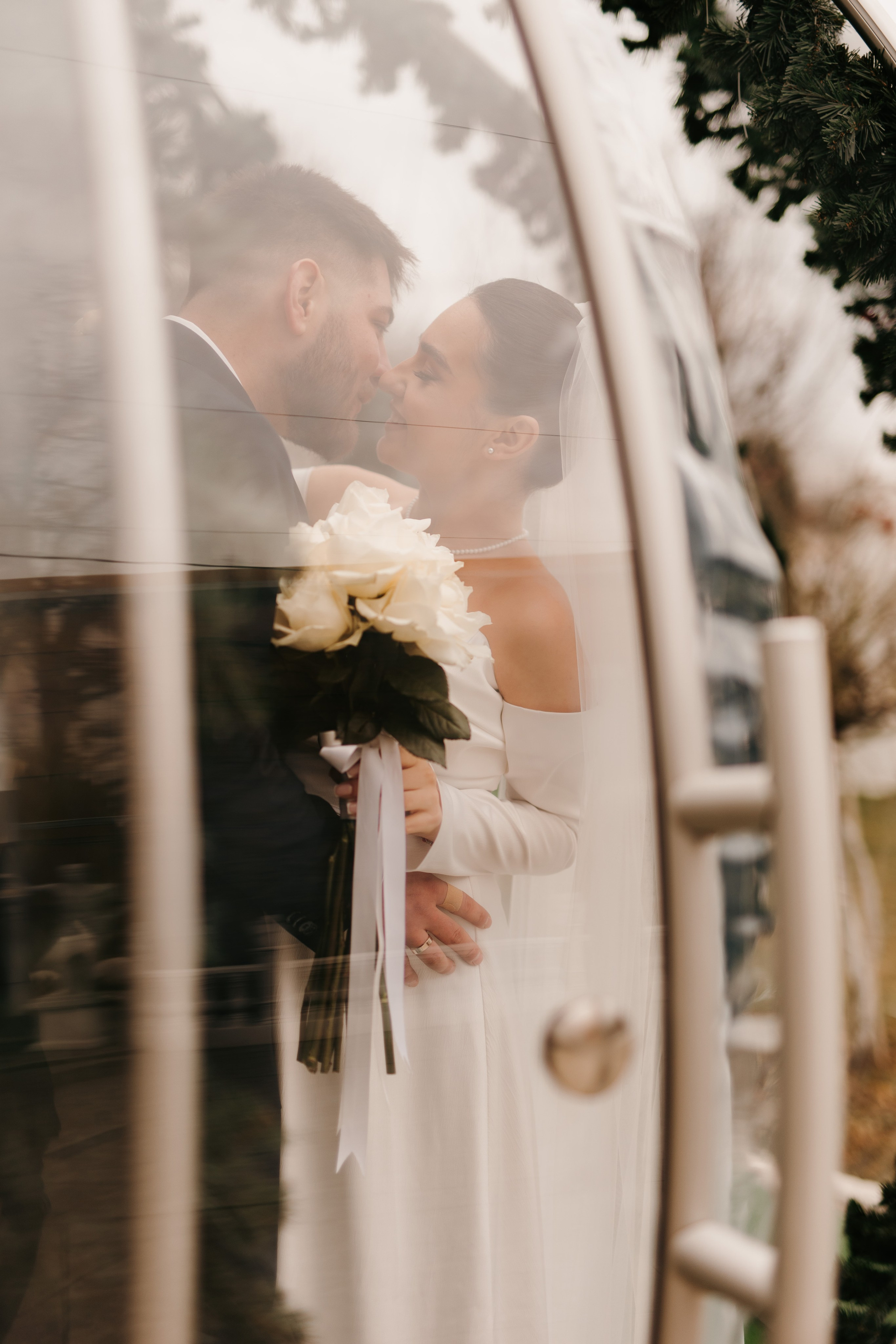 Madalin & Marinela. Main