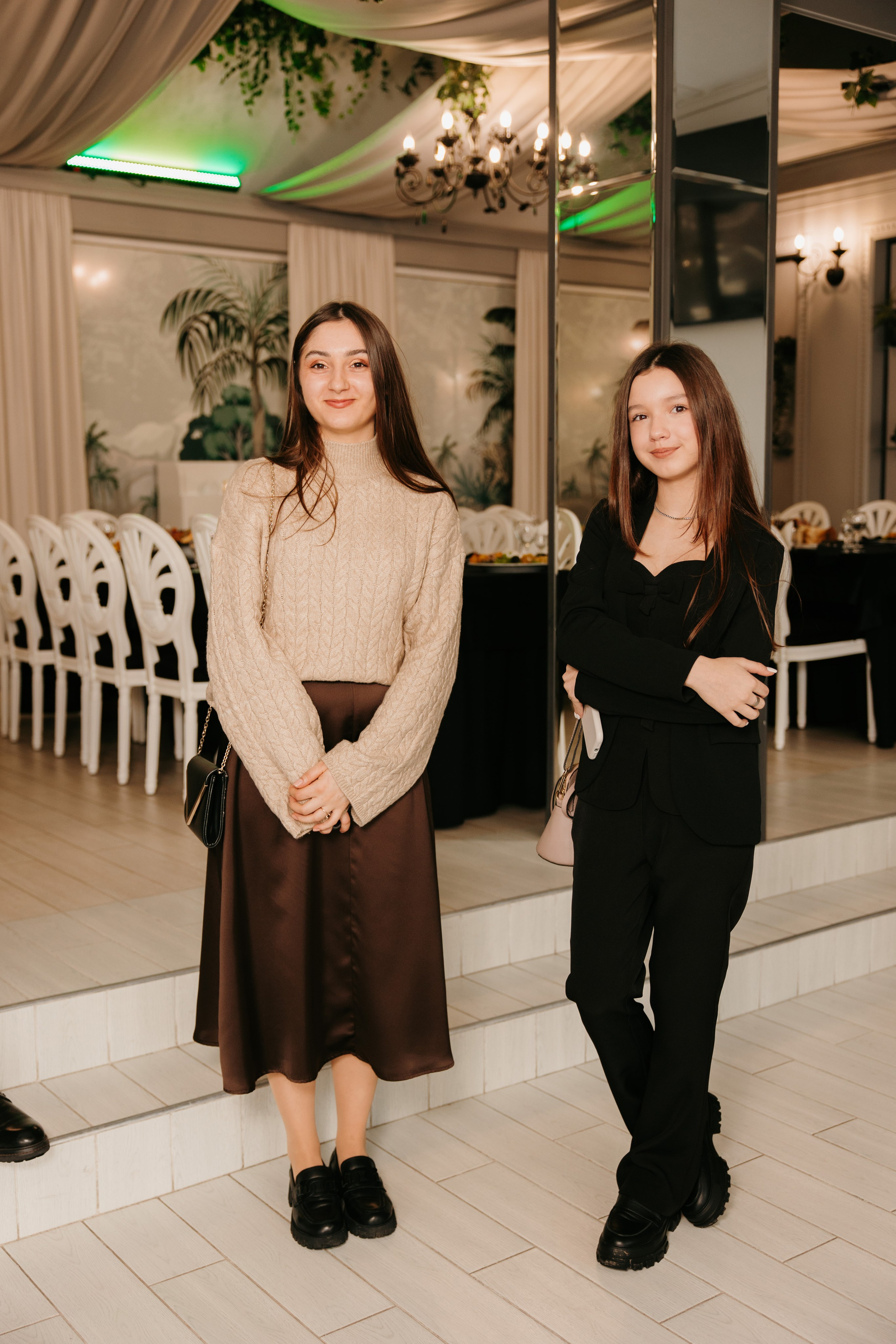 Madalin & Marinela. Main