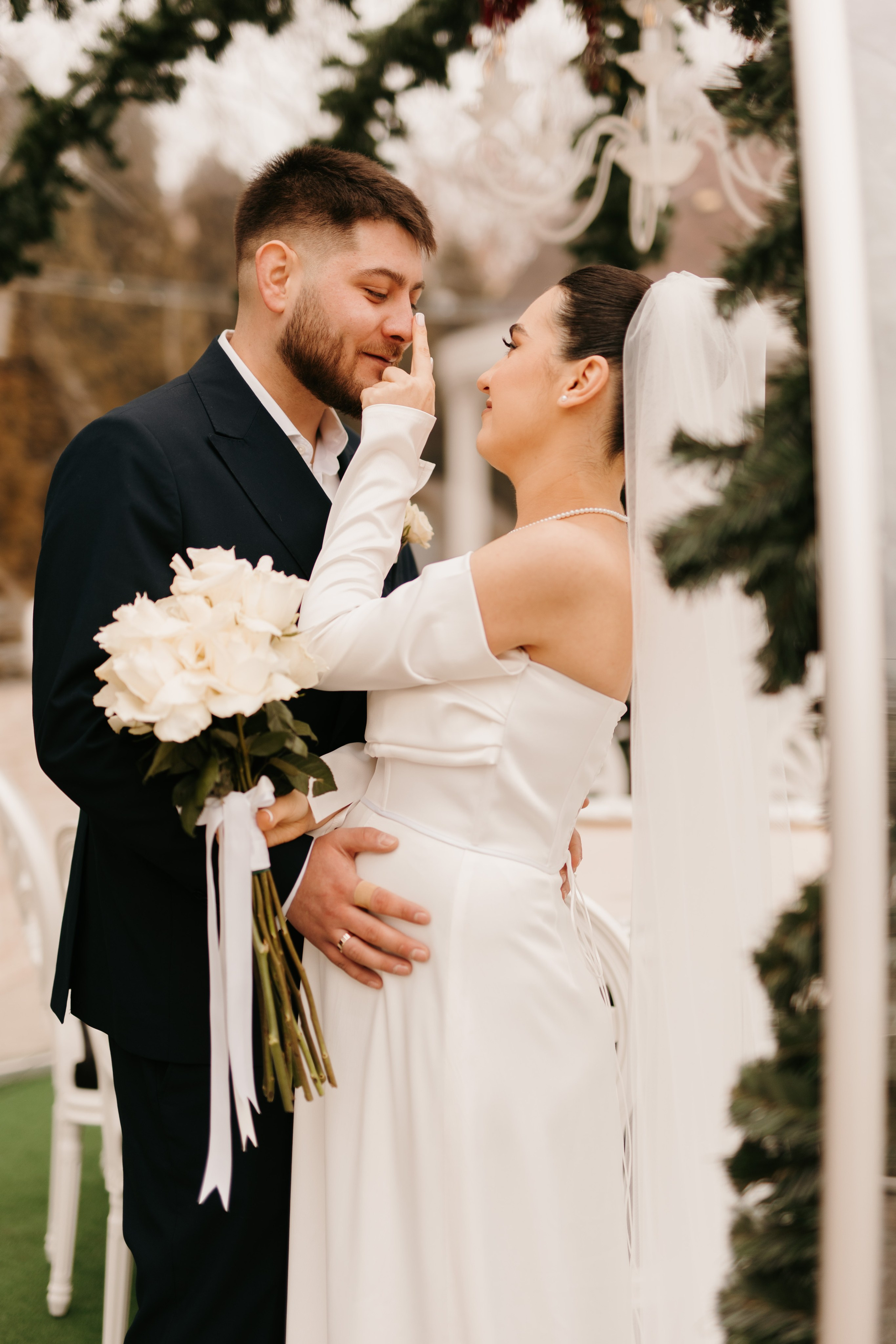 Madalin & Marinela. Main