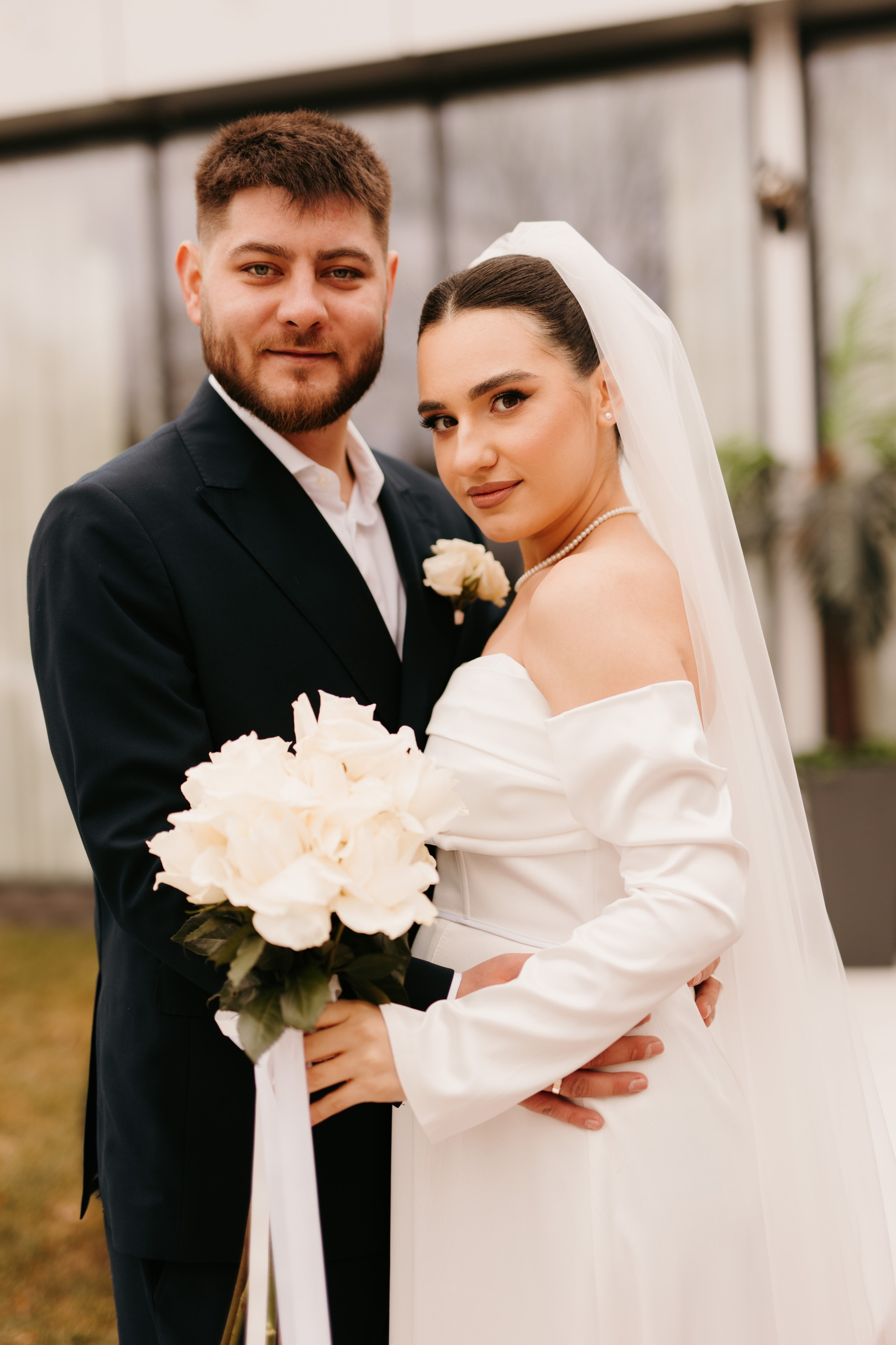 Madalin & Marinela. Main