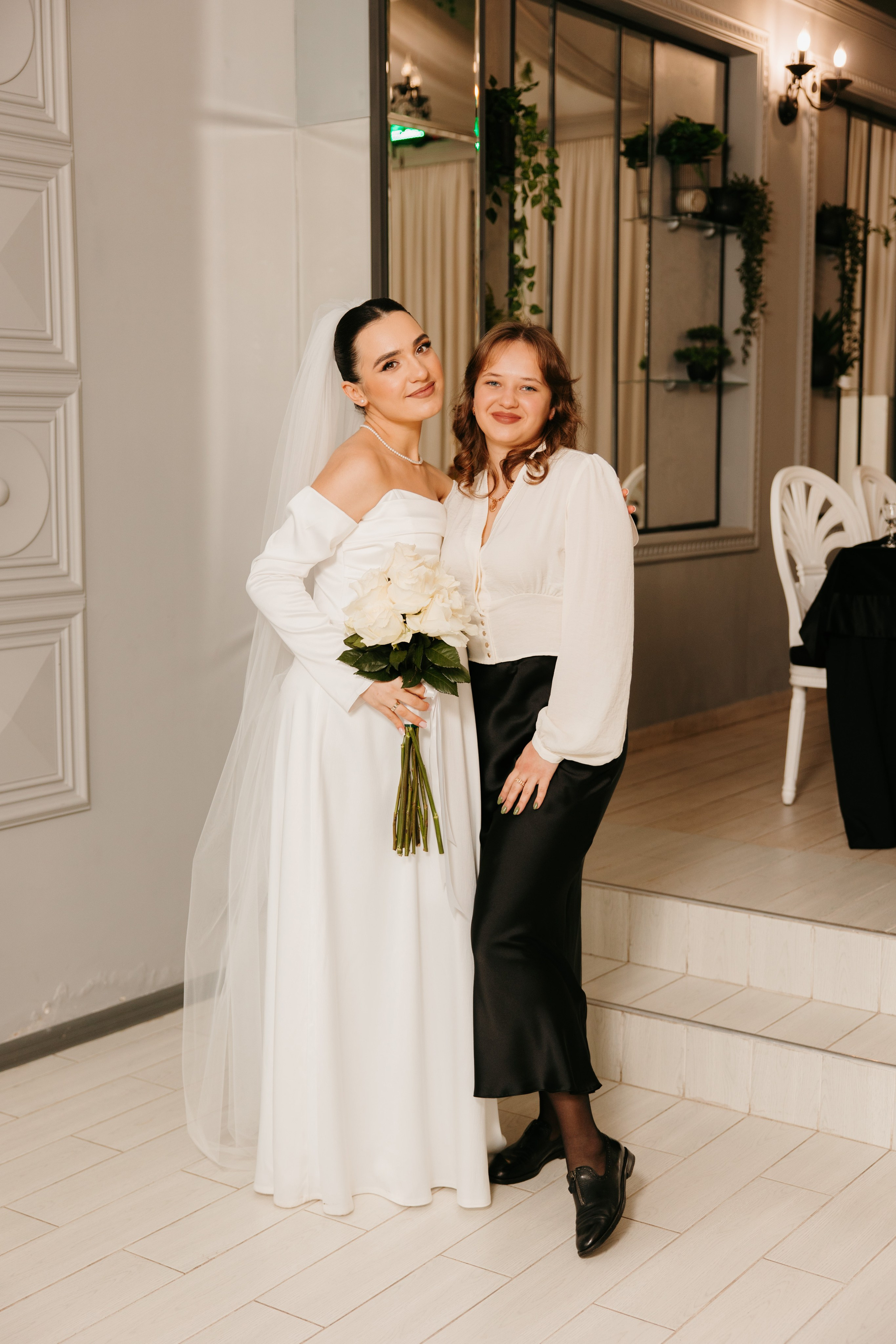 Madalin & Marinela. Main