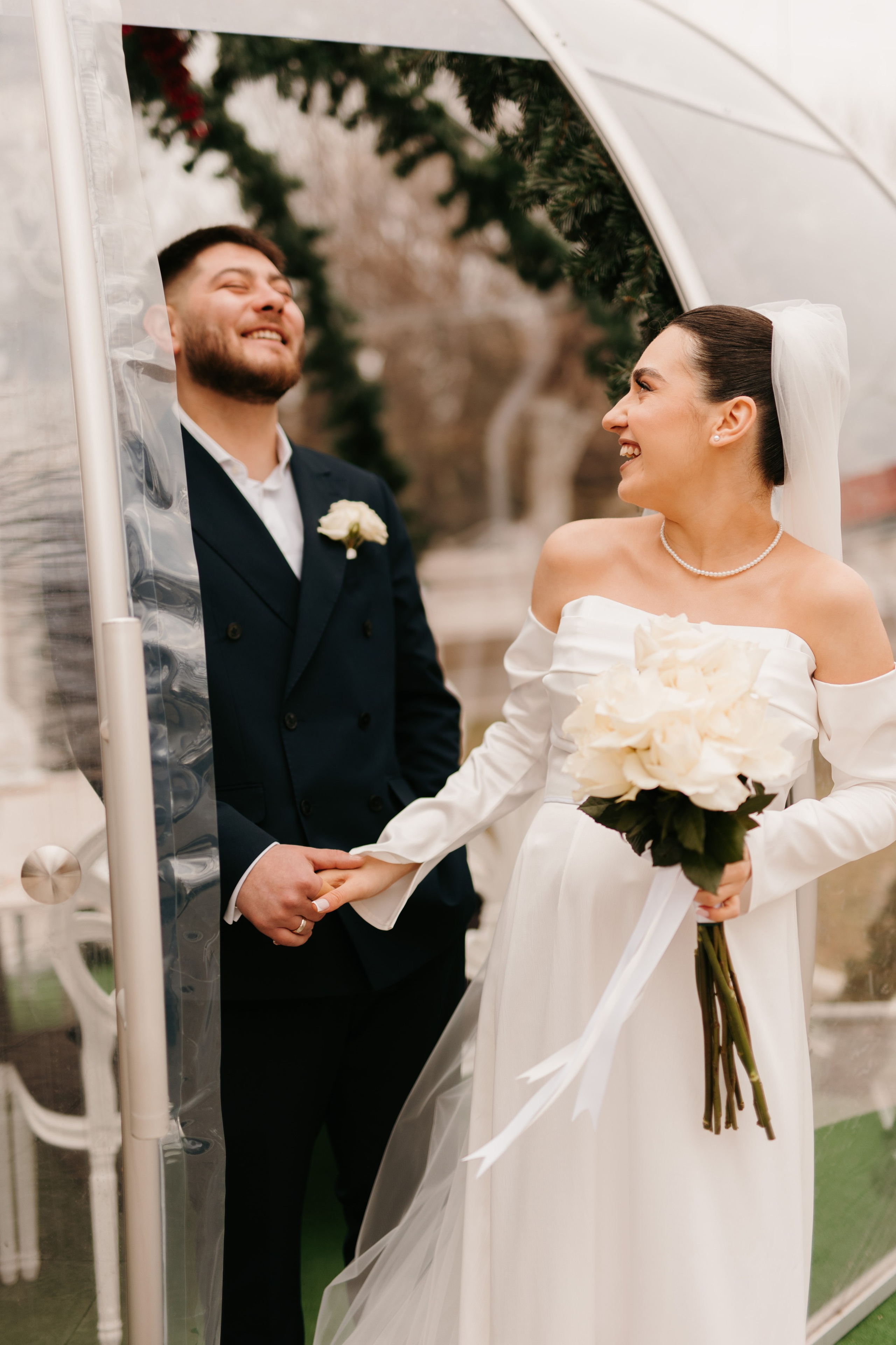 Madalin & Marinela. Main