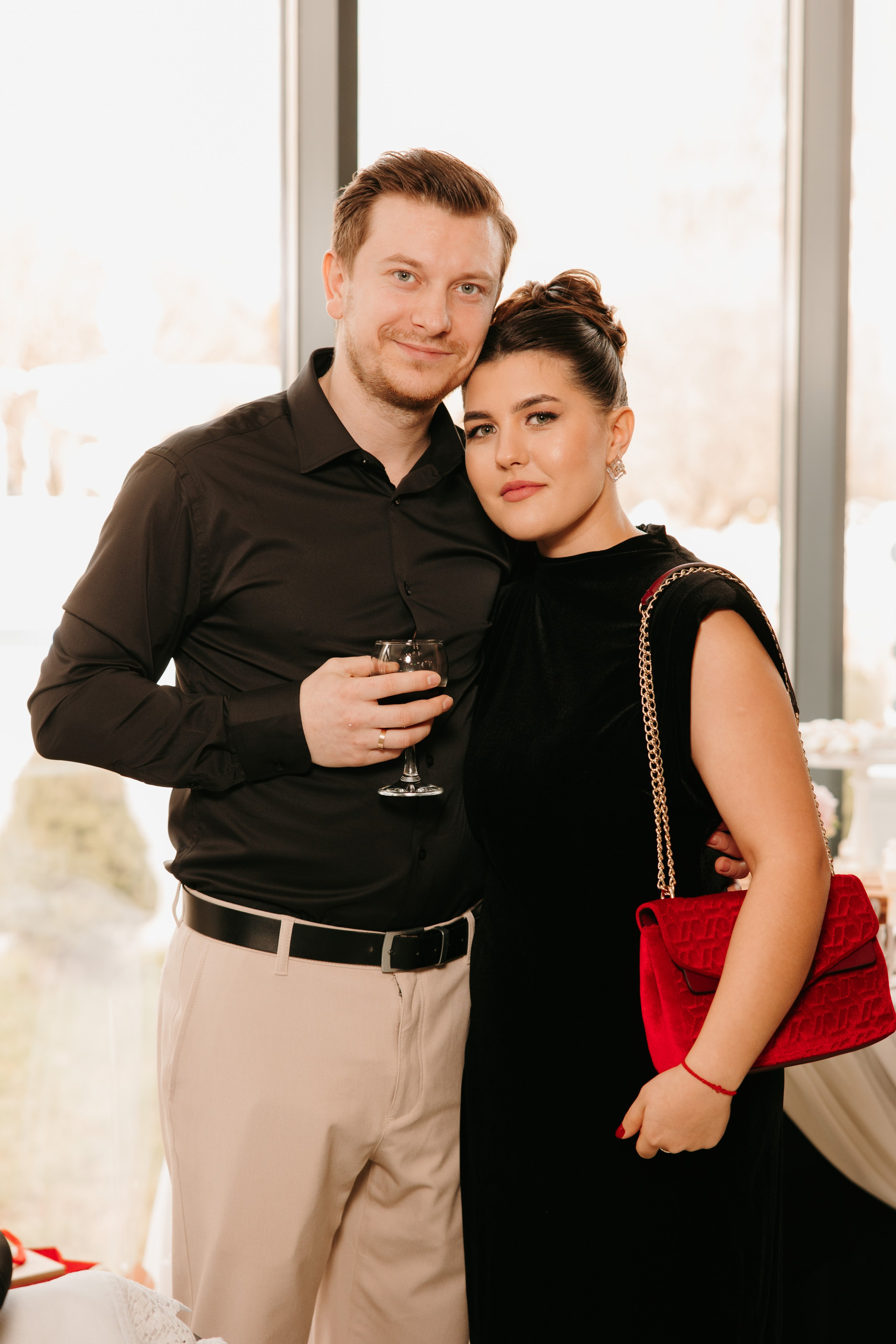 Madalin & Marinela. Main