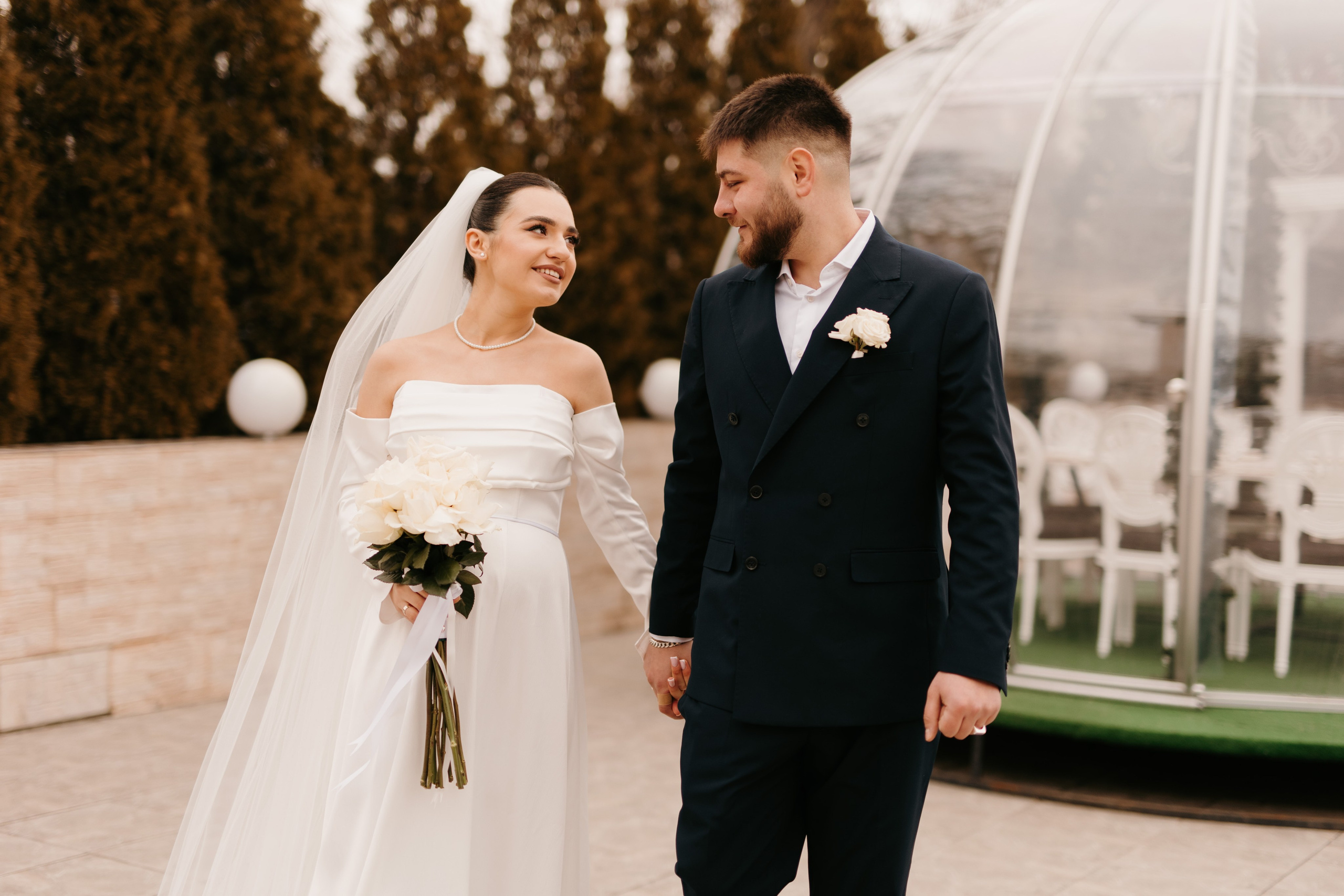 Madalin & Marinela. Main