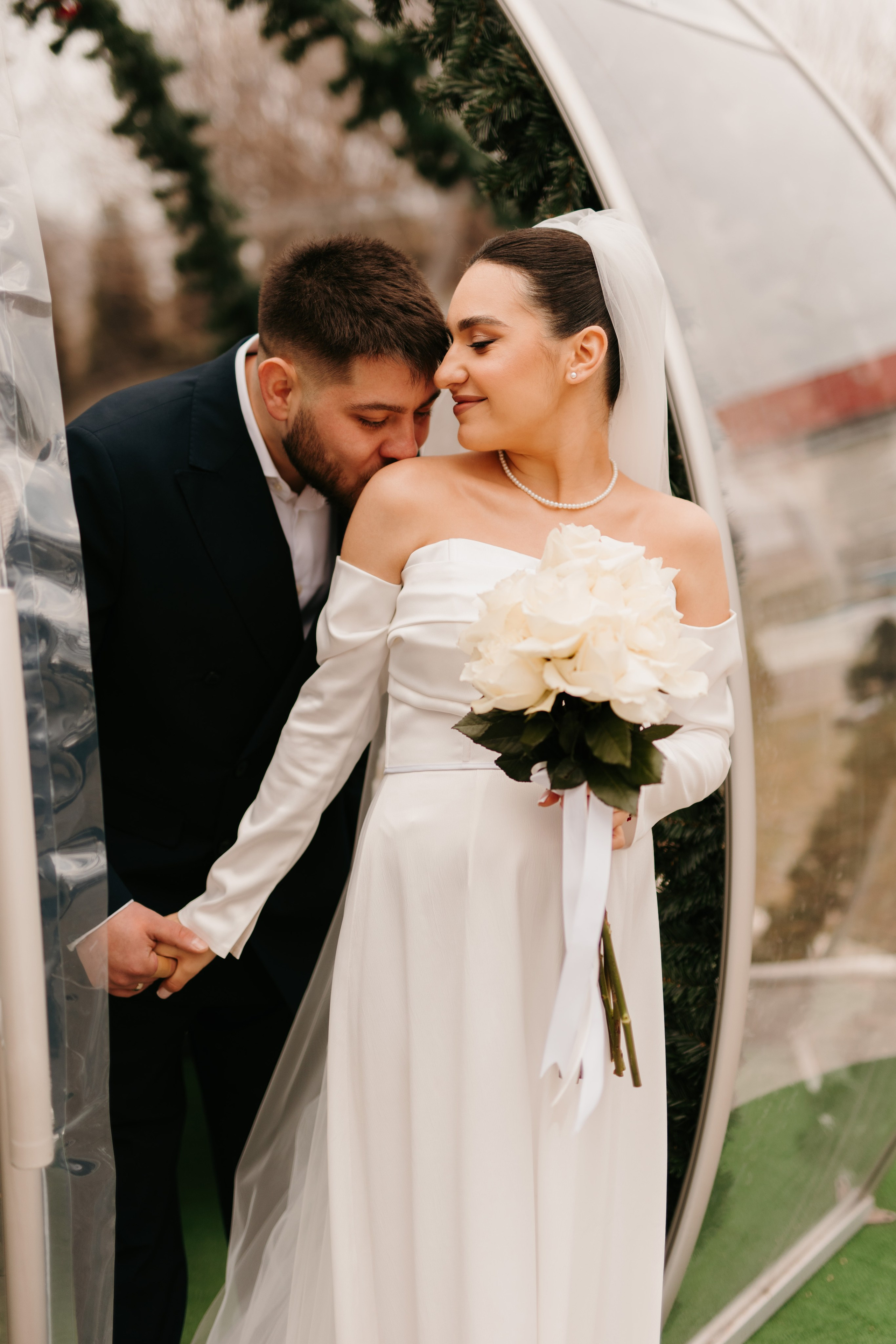 Madalin & Marinela. Main