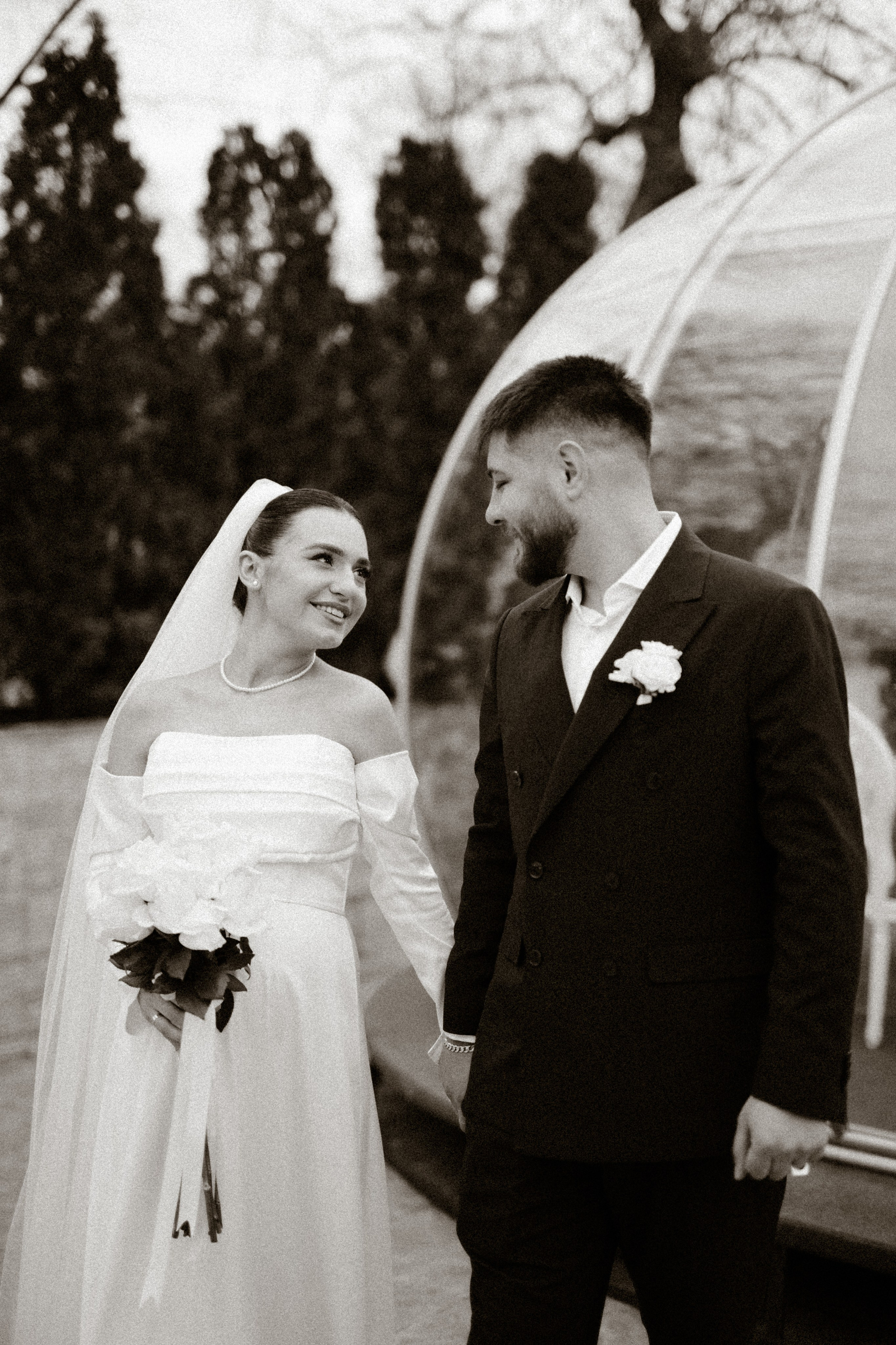 Madalin & Marinela. Main