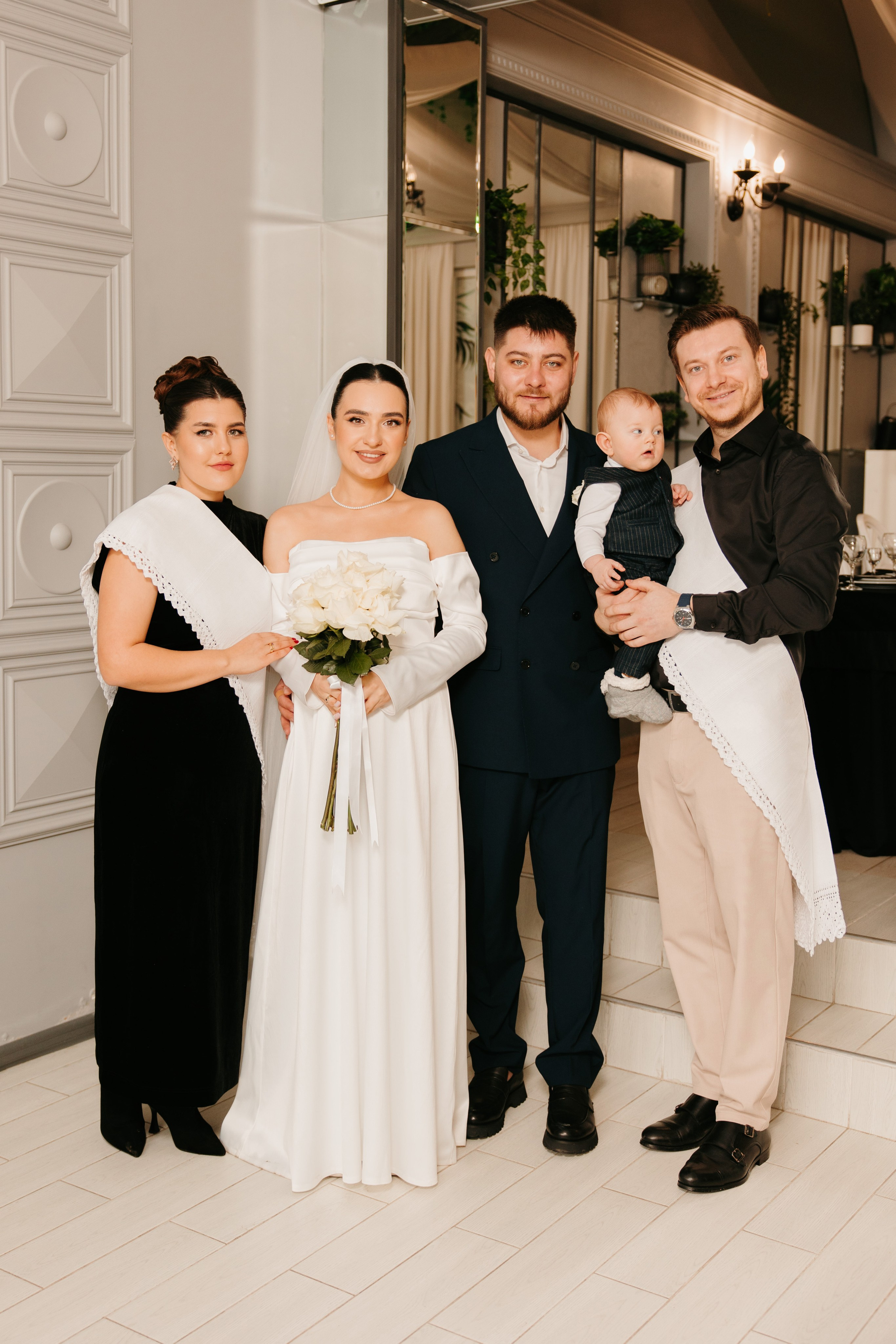 Madalin & Marinela. Main