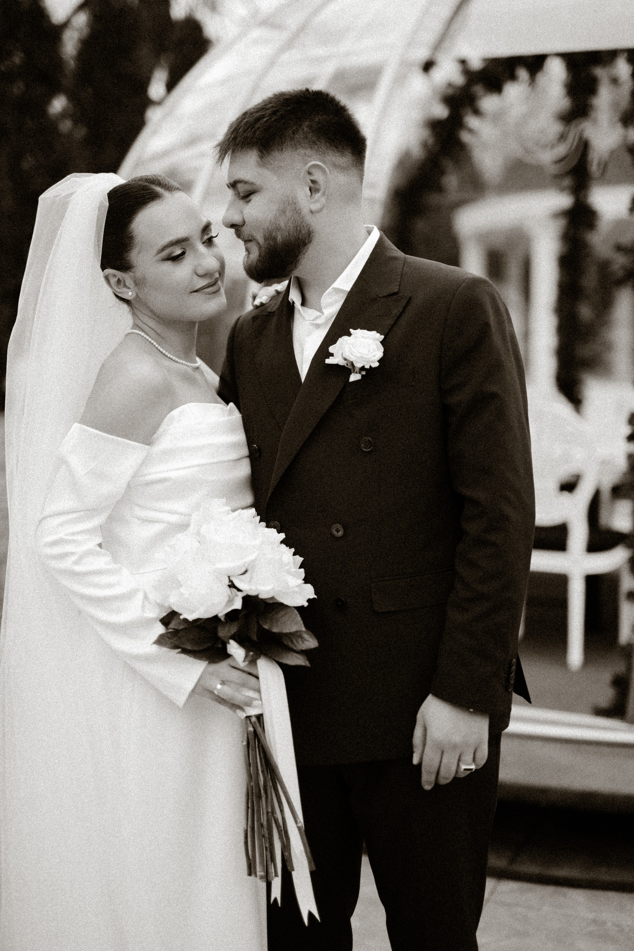 Madalin & Marinela. Main