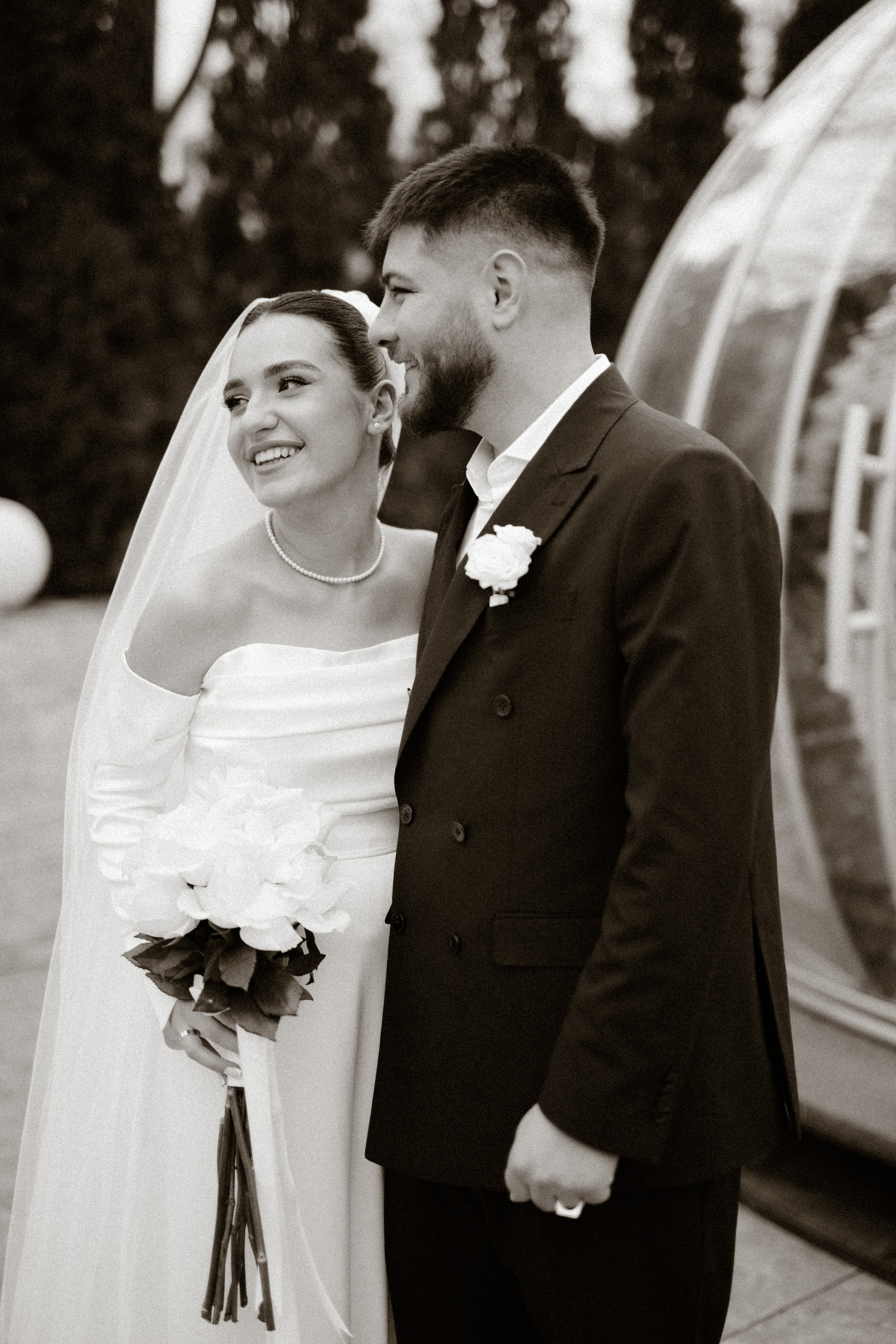 Madalin & Marinela. Main