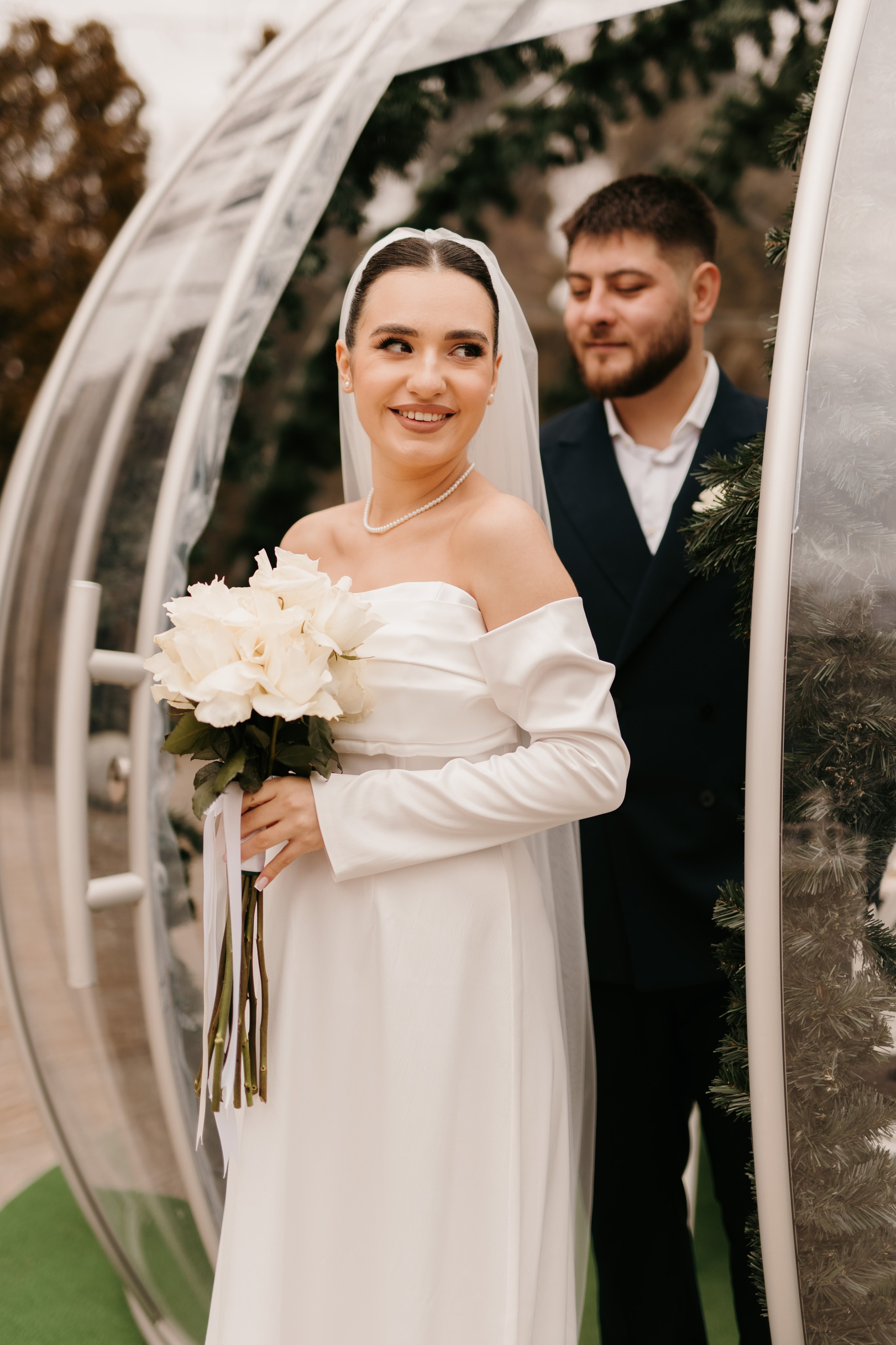 Madalin & Marinela. Main