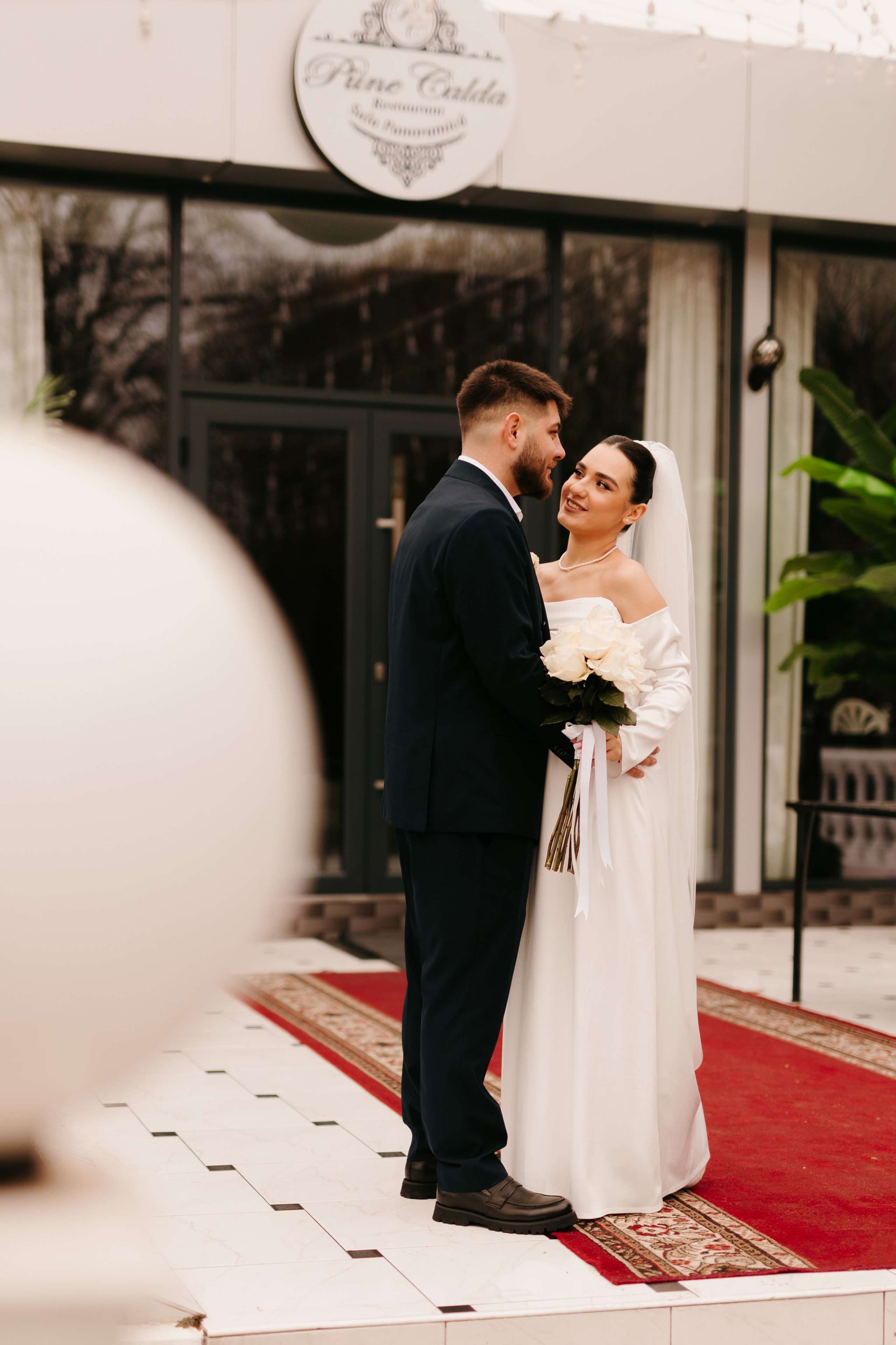 Madalin & Marinela. Main