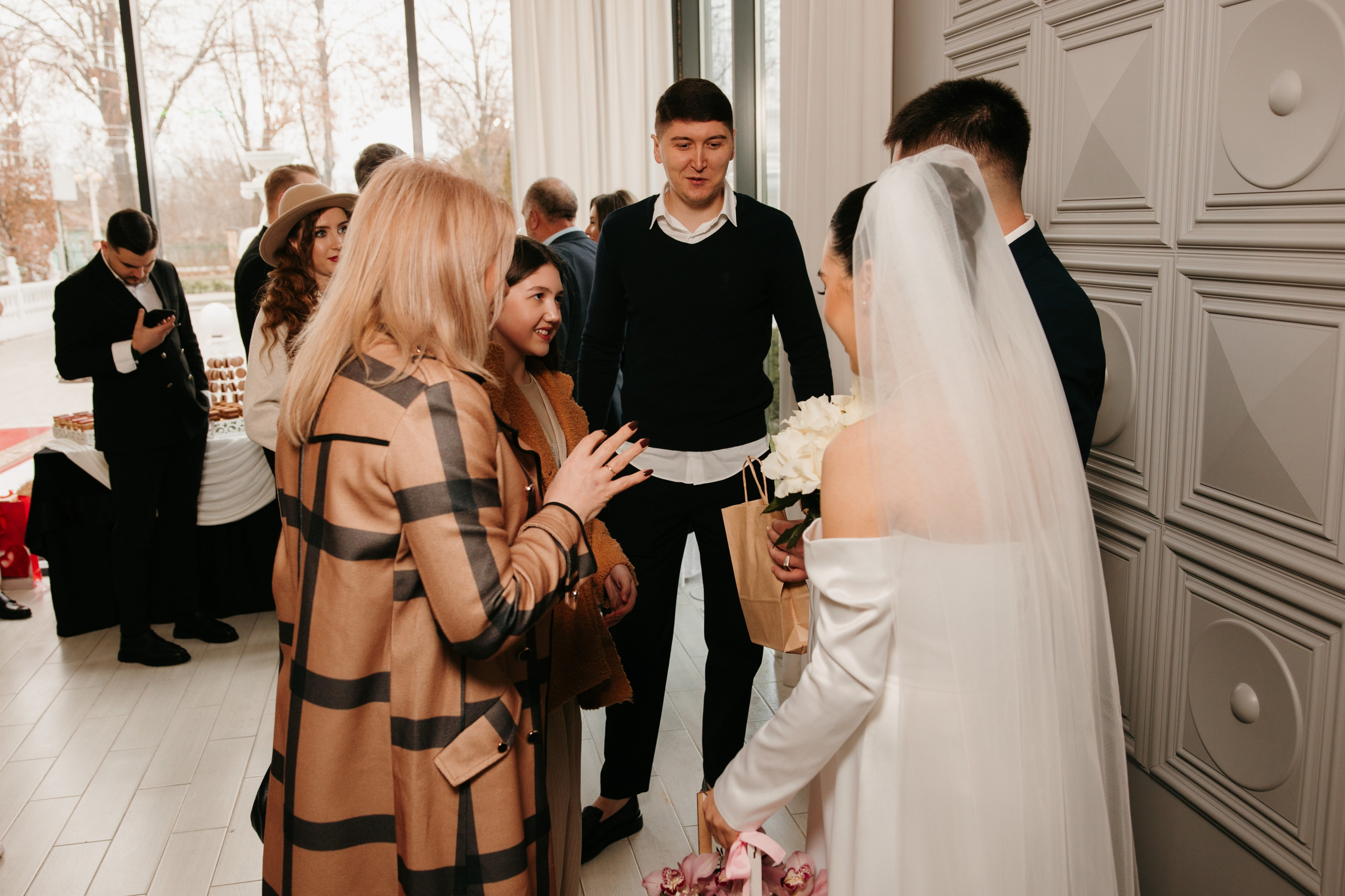 Madalin & Marinela. Main