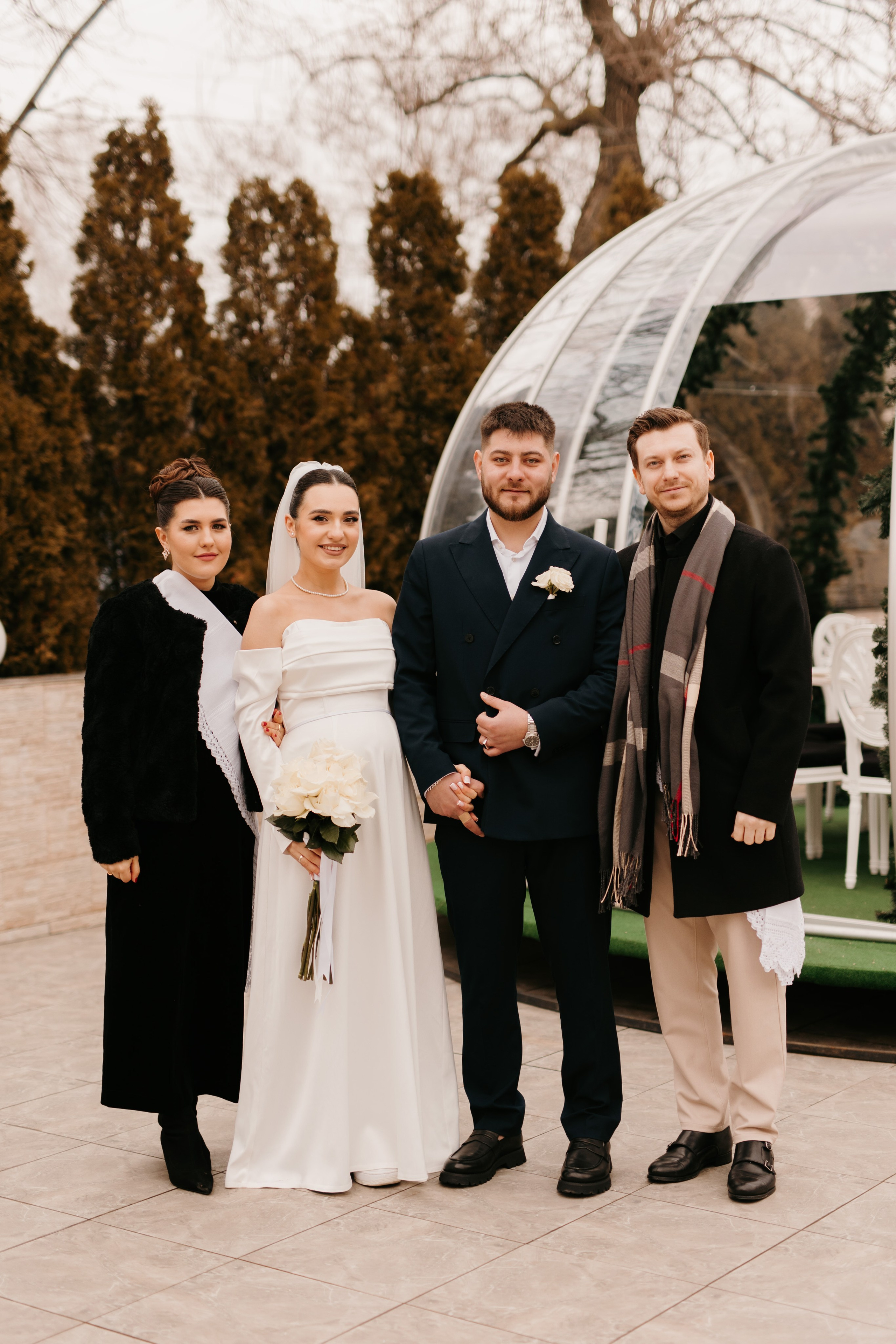 Madalin & Marinela. Main