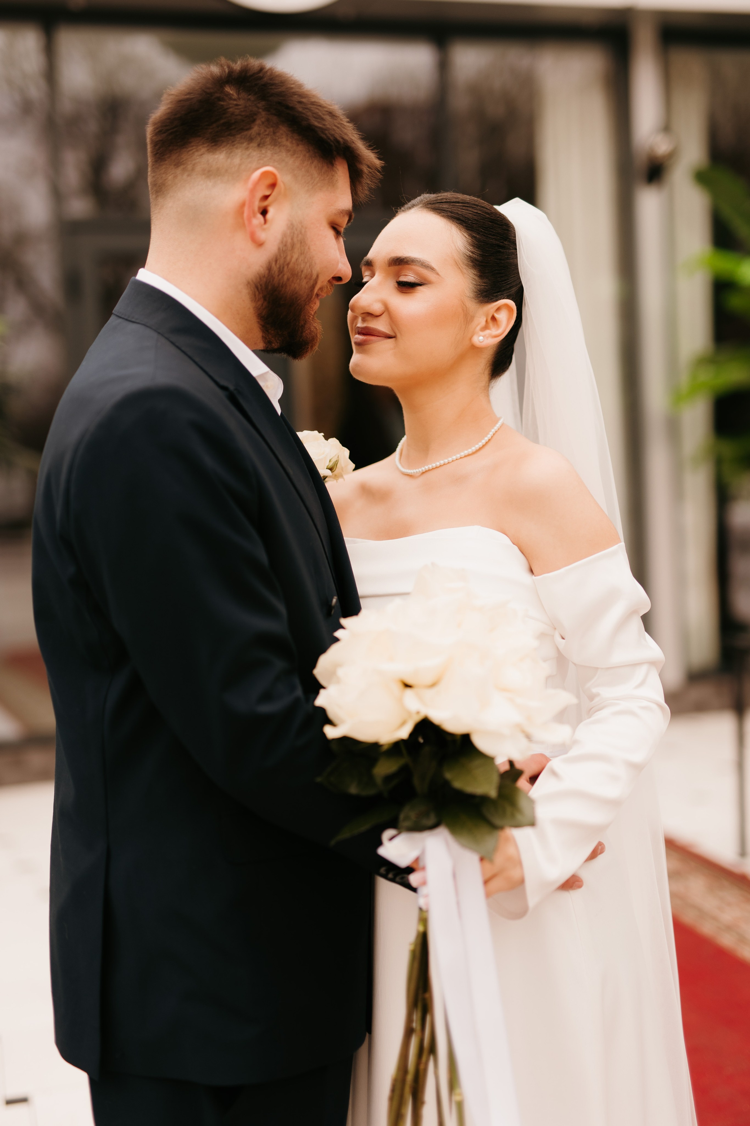 Madalin & Marinela. Main