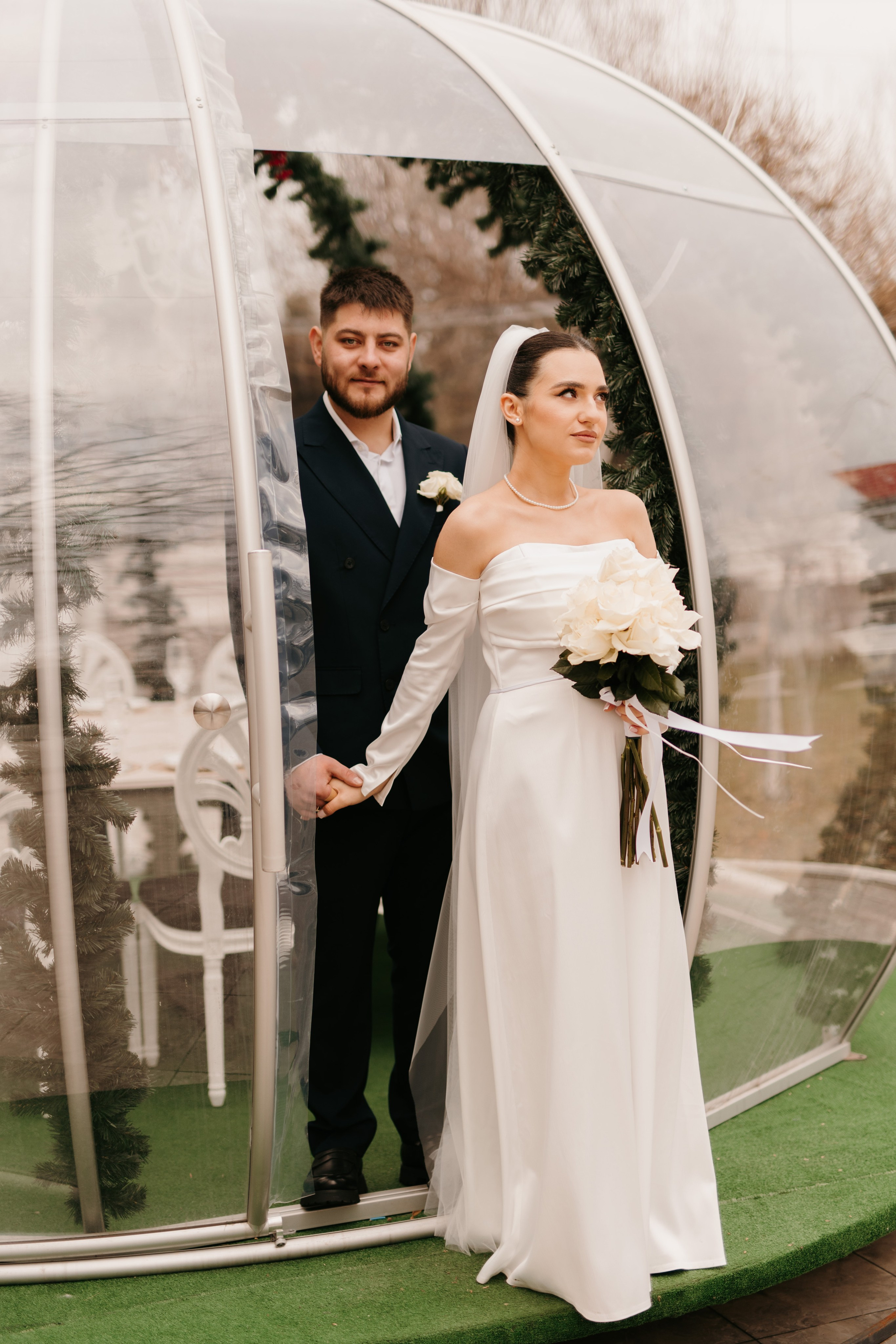 Madalin & Marinela. Main