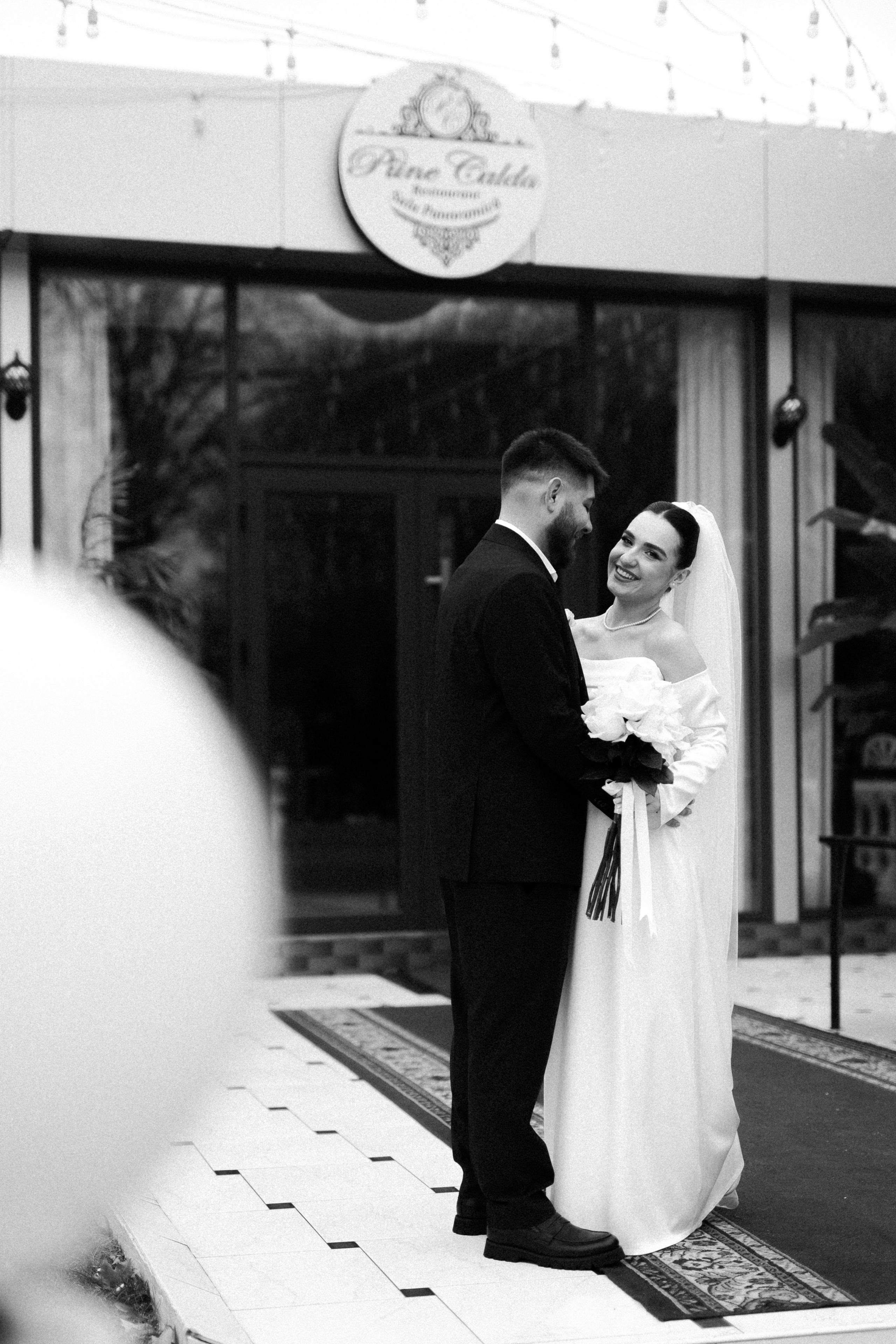 Madalin & Marinela. Main