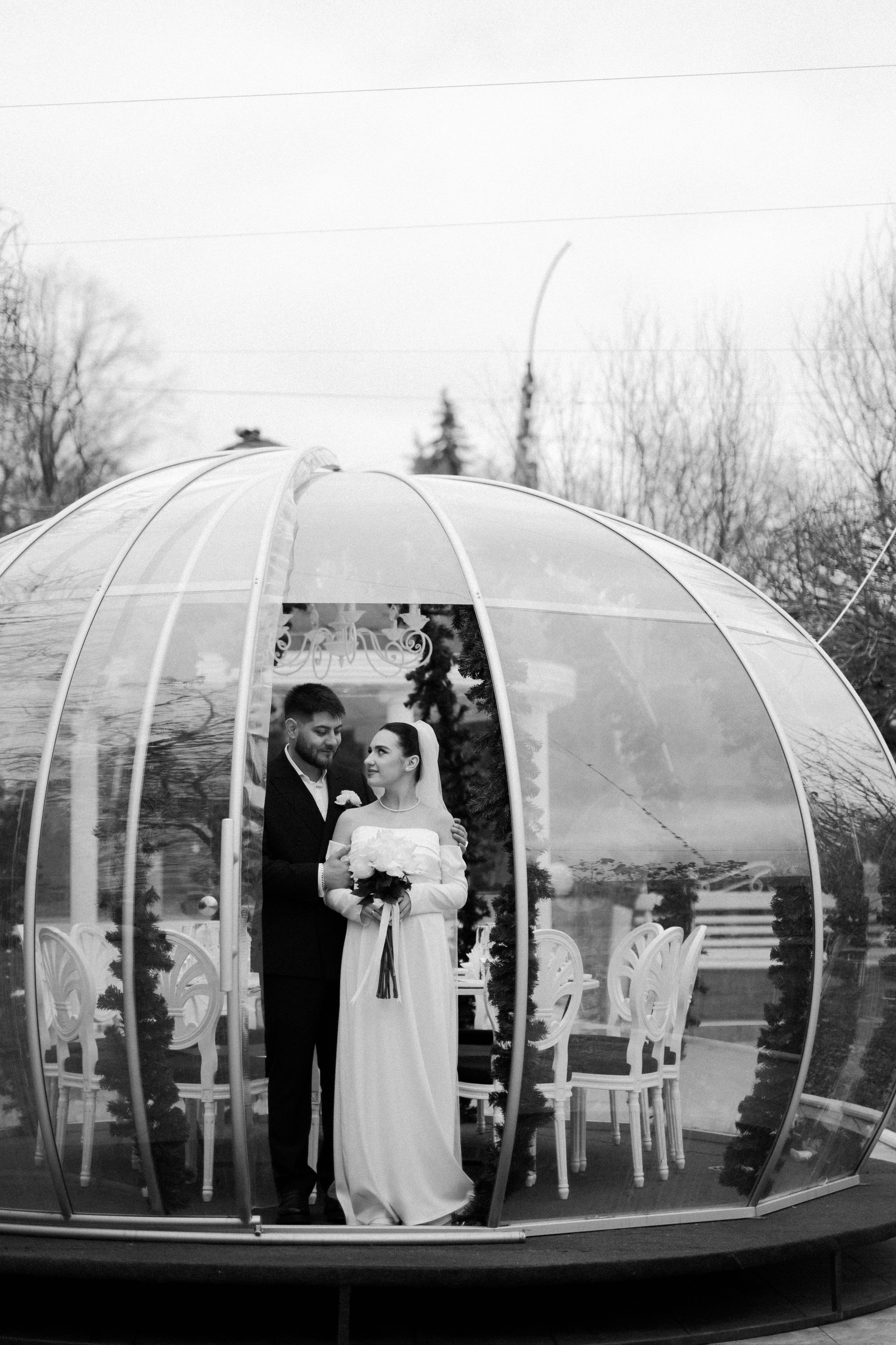 Madalin & Marinela. Main