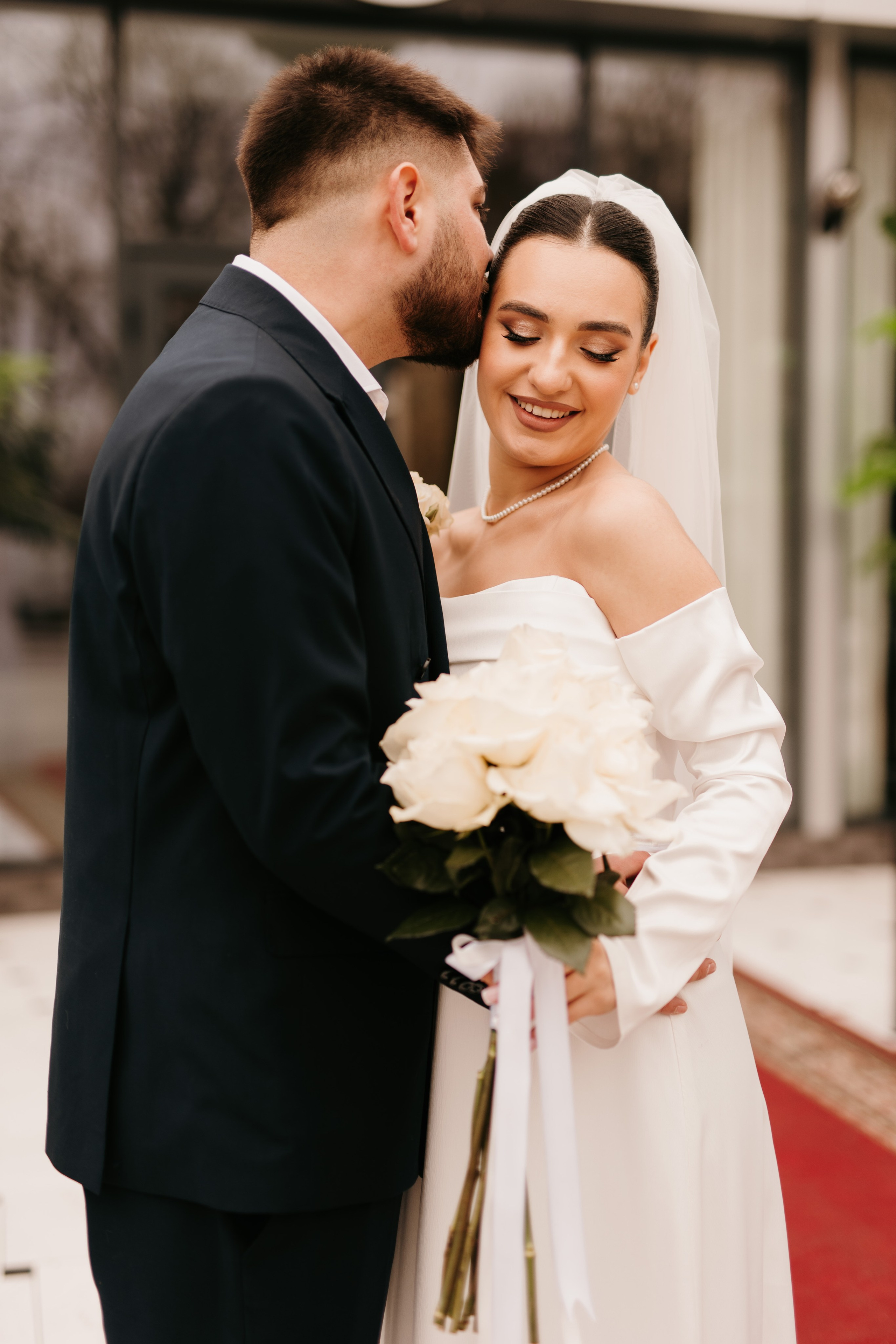 Madalin & Marinela. Main