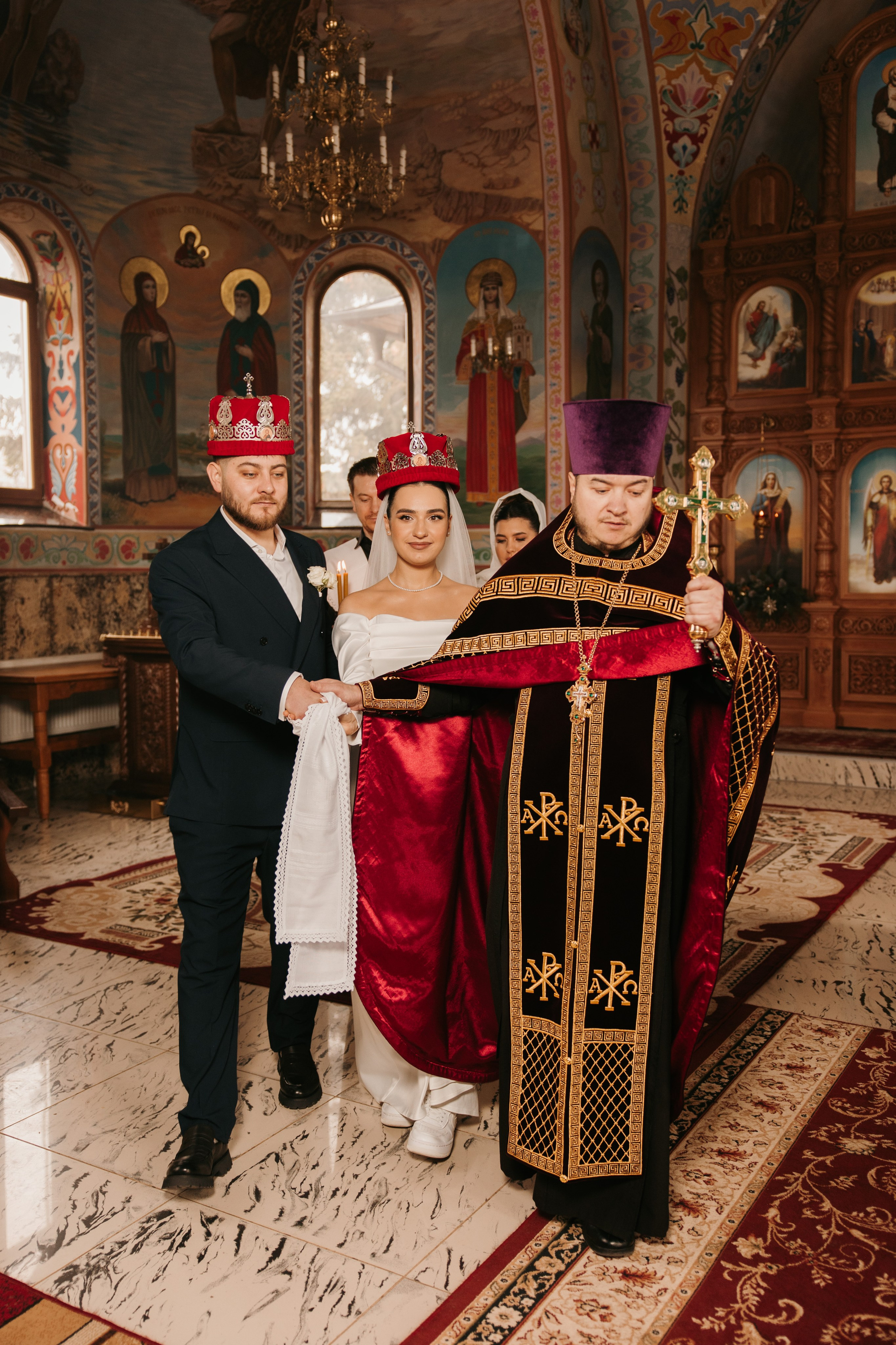 Madalin & Marinela. Main