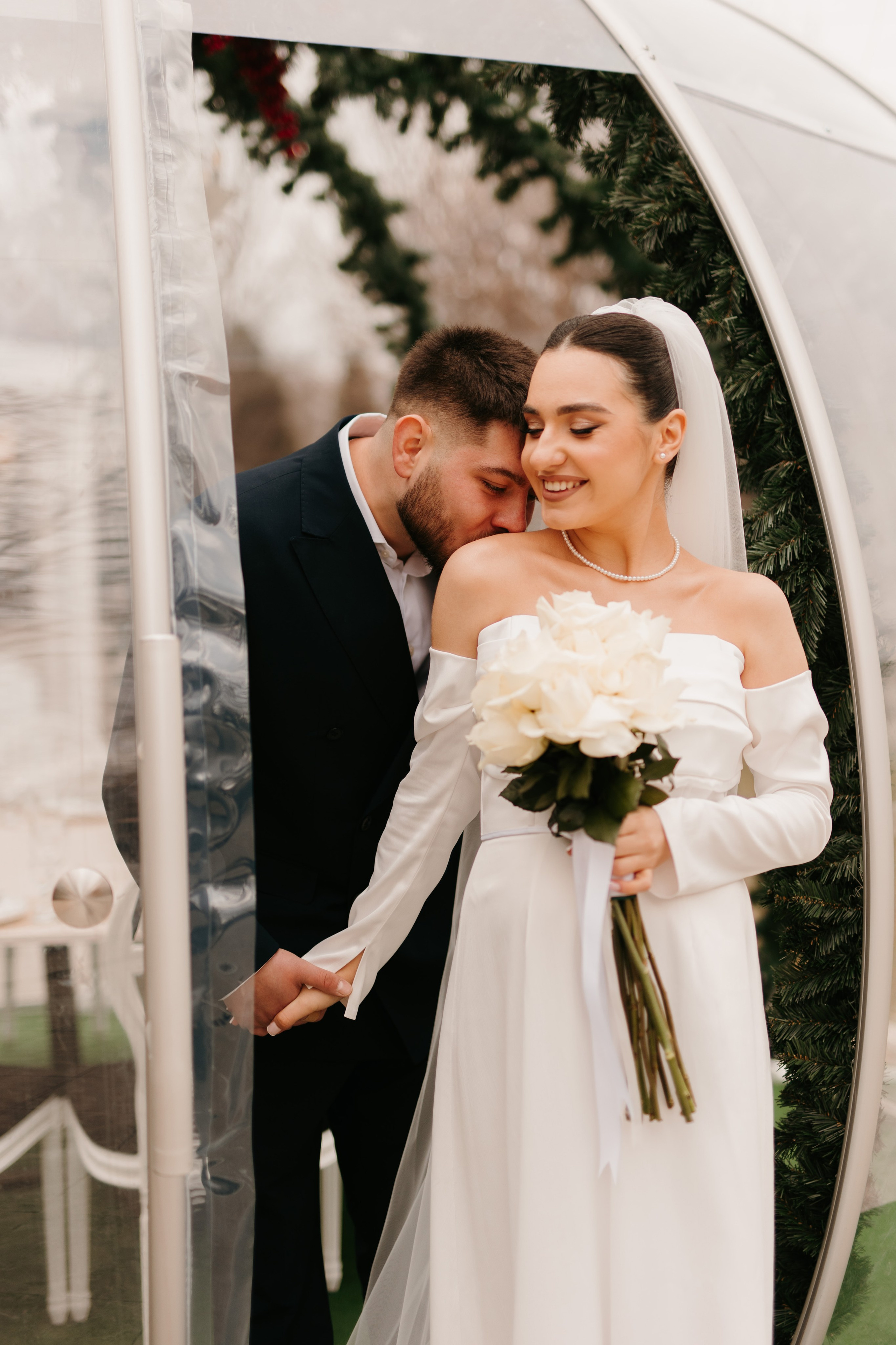 Madalin & Marinela. Main