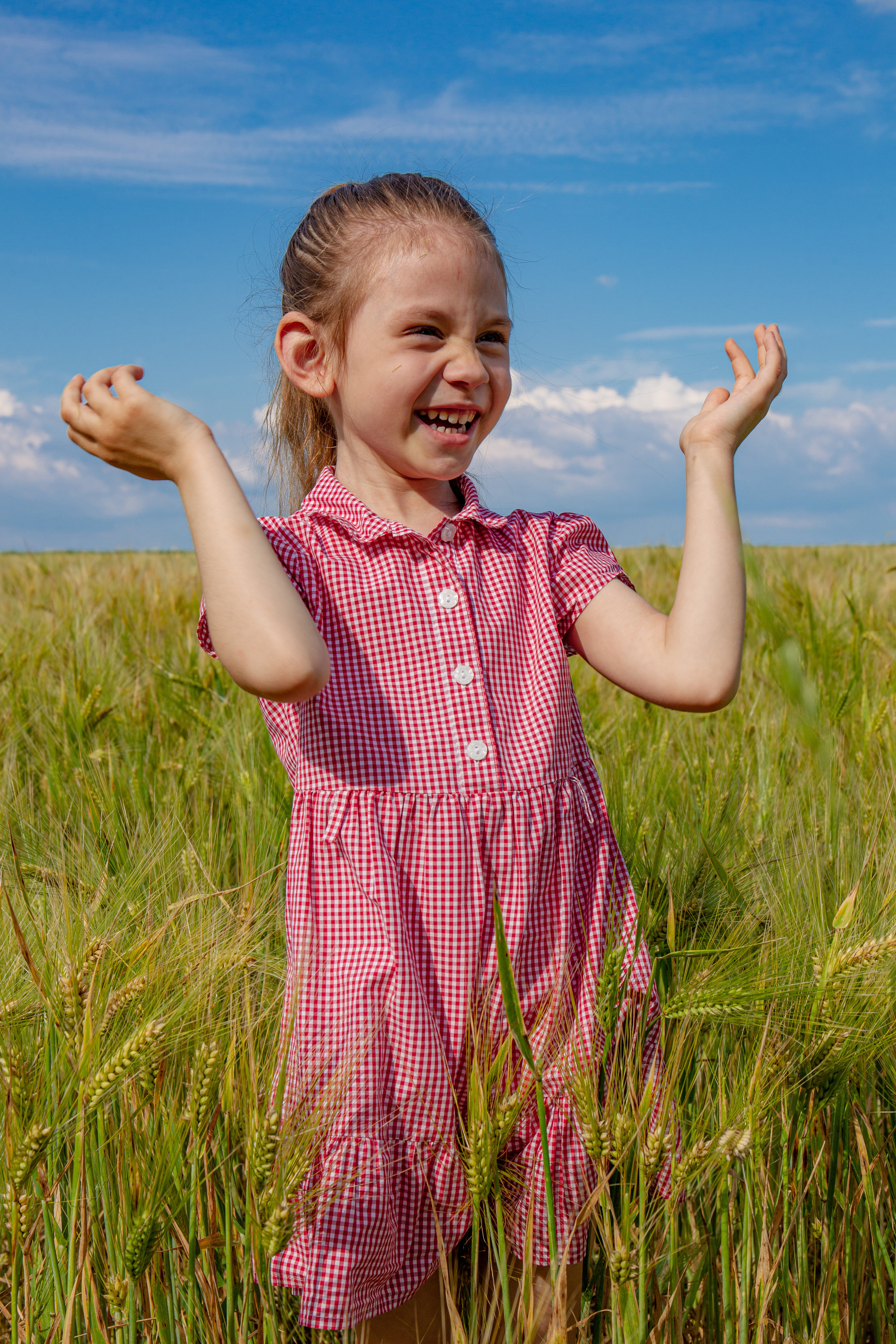 Детская фотосессия. Семейный фотограф Великодолинское