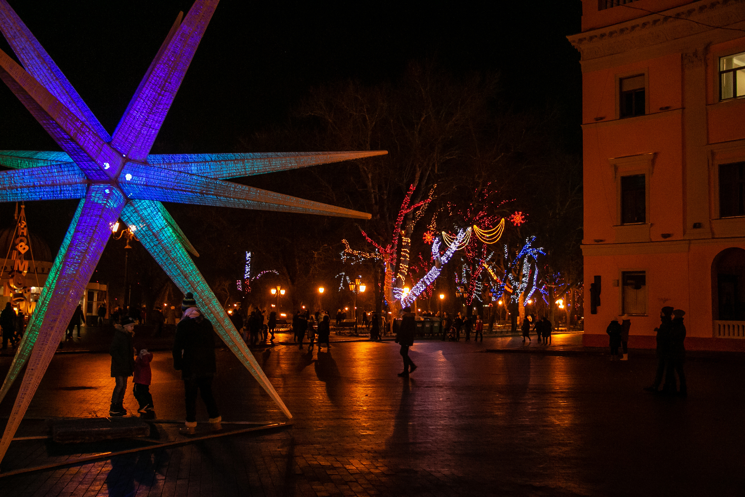 Вечерняя Одесса, фотографии города. Семейный фотограф Великодолинское