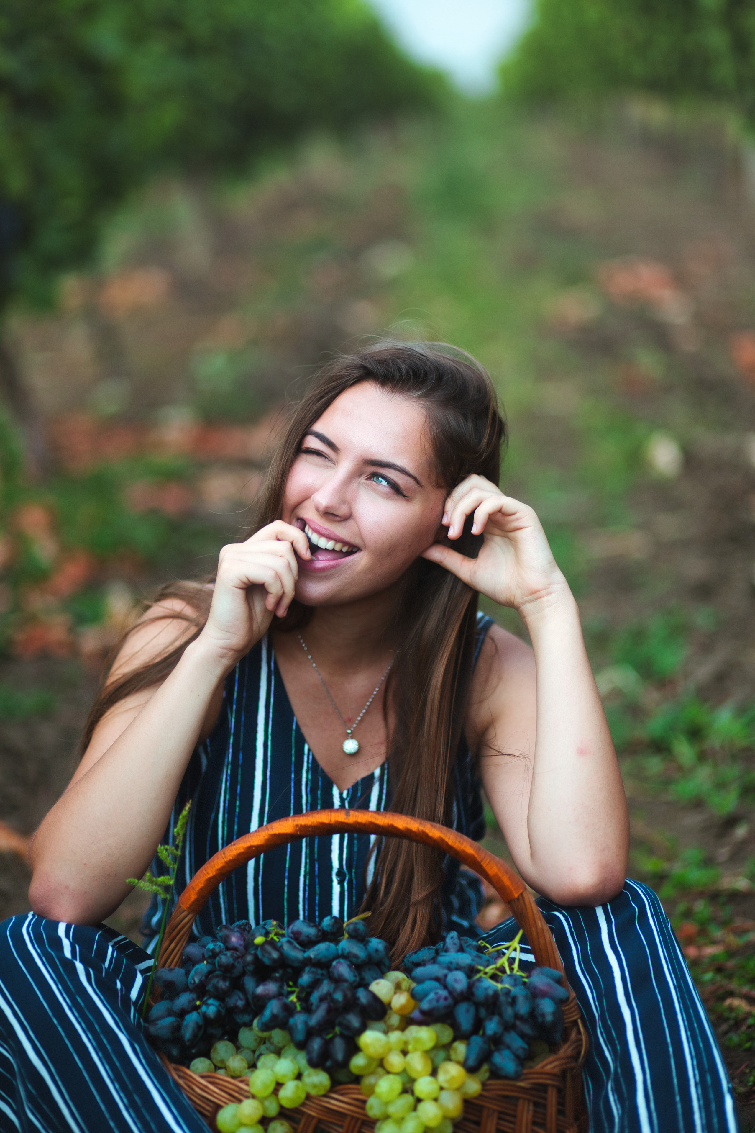 Съёмка в винограднике. Семейный фотограф Великодолинское