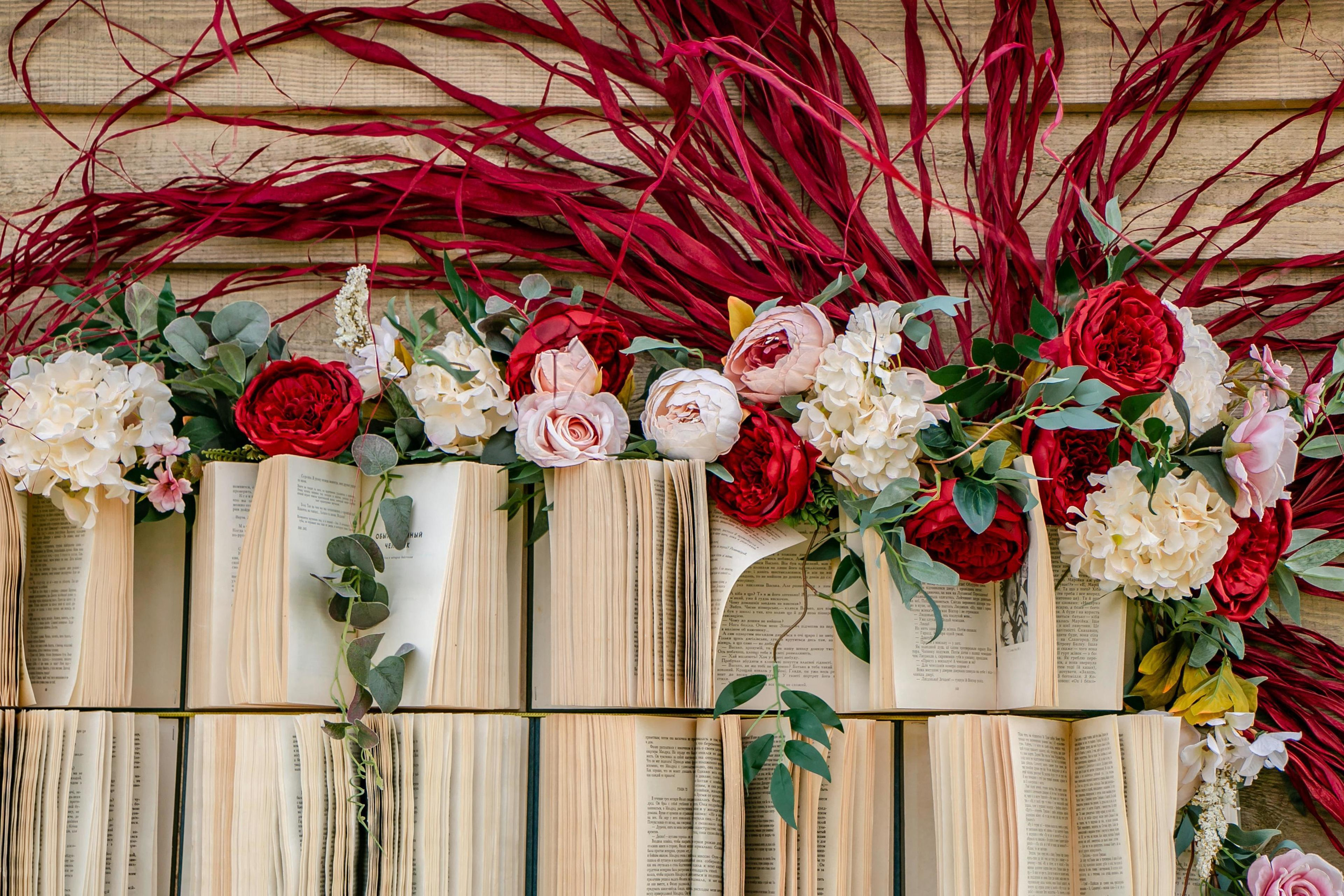 Книжная фотозона. Семейный фотограф Великодолинское