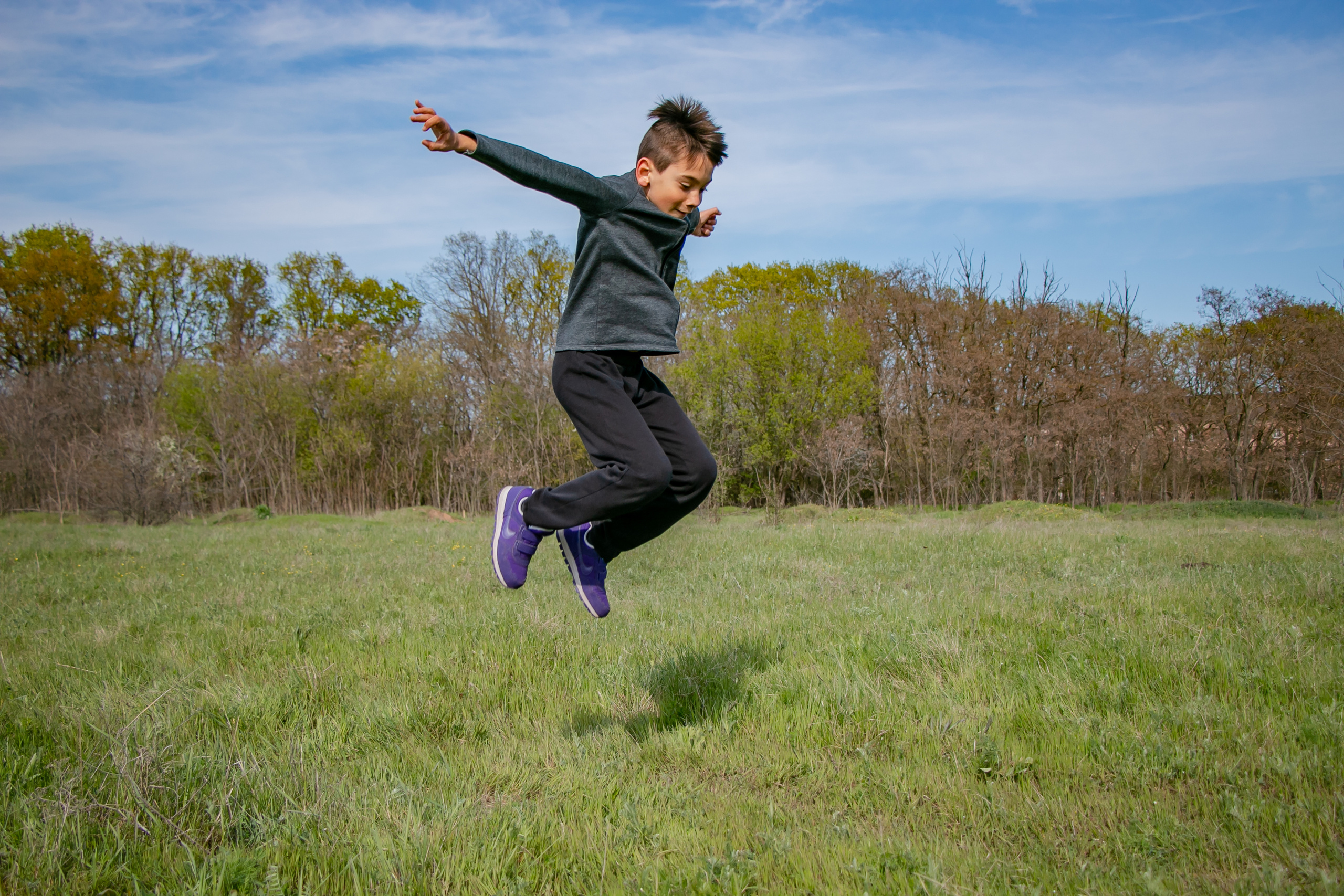 Фотосессия в жанре левитация. Семейный фотограф Великодолинское