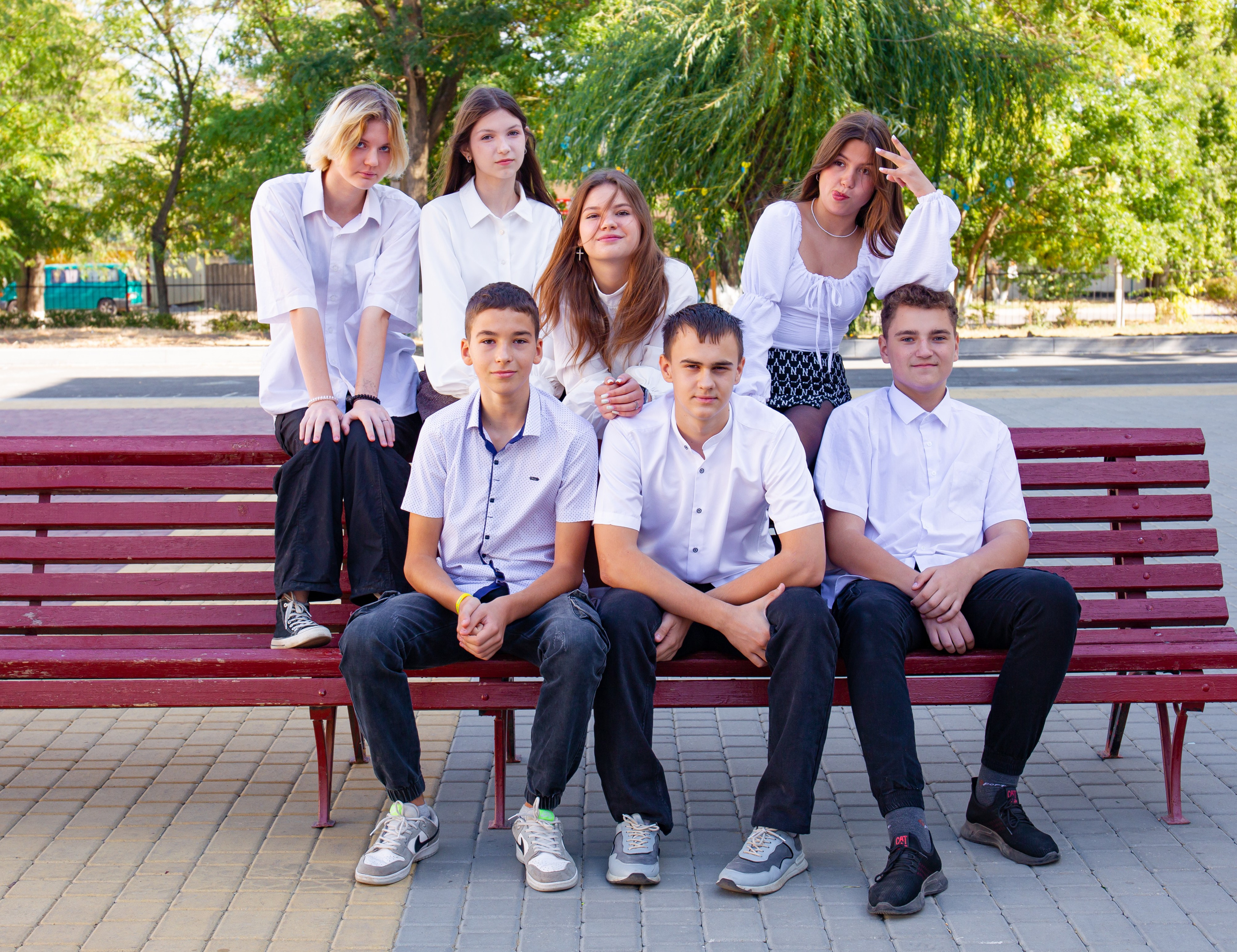 9-Б 2024. Семейный фотограф Великодолинское