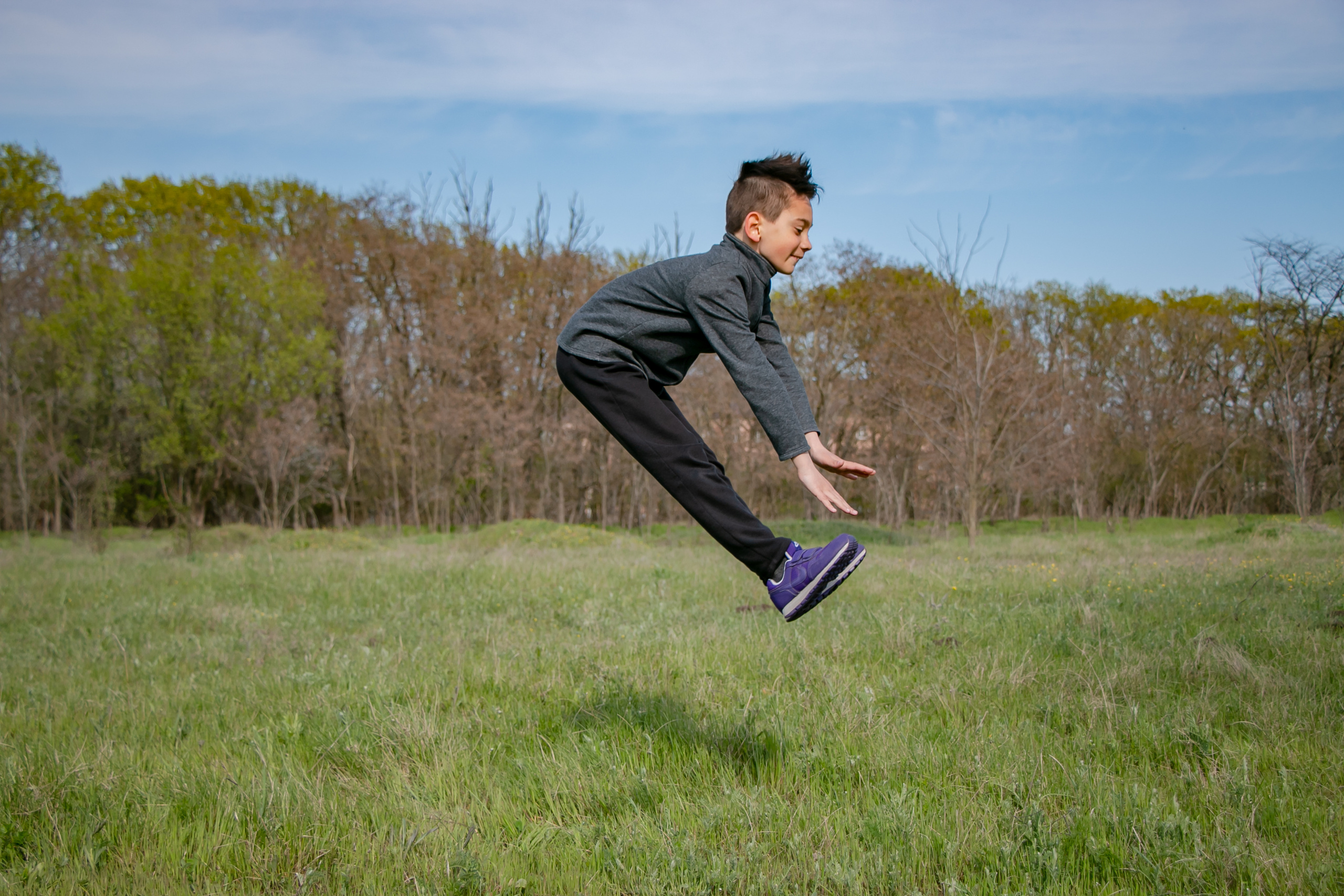 Фотосессия в жанре левитация. Семейный фотограф Великодолинское