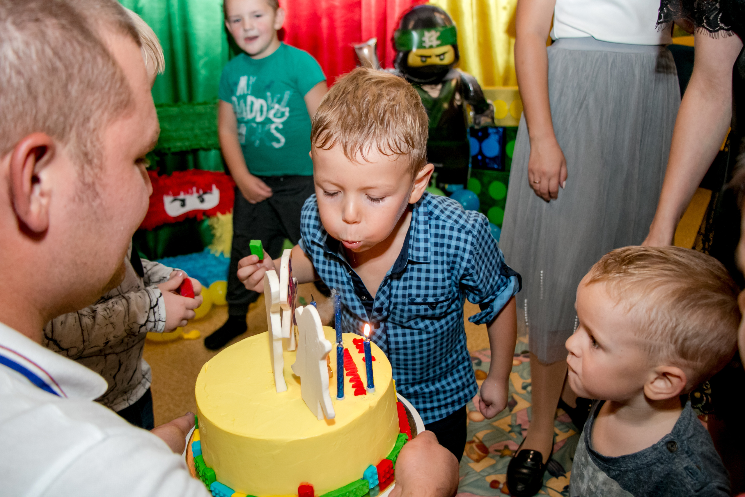 День рождения, фотосессия. Семейный фотограф Великодолинское