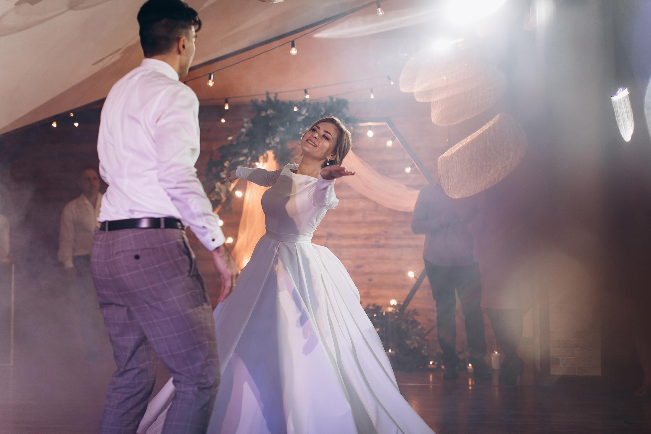 Анонс 2.02.2020. Свадебный фотограф в Риге Руслан Федюшин