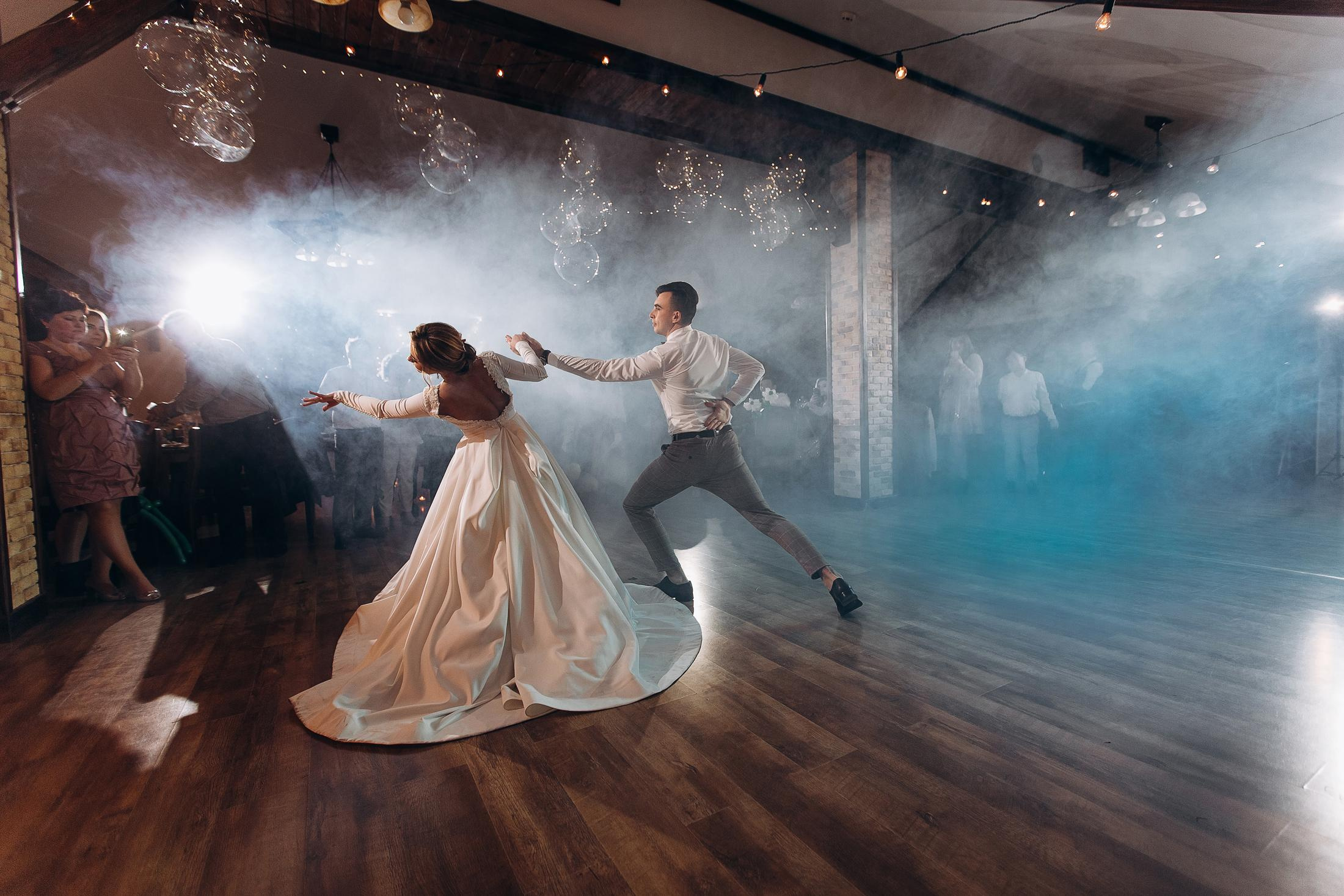 Анонс 2.02.2020. Свадебный фотограф в Риге Руслан Федюшин